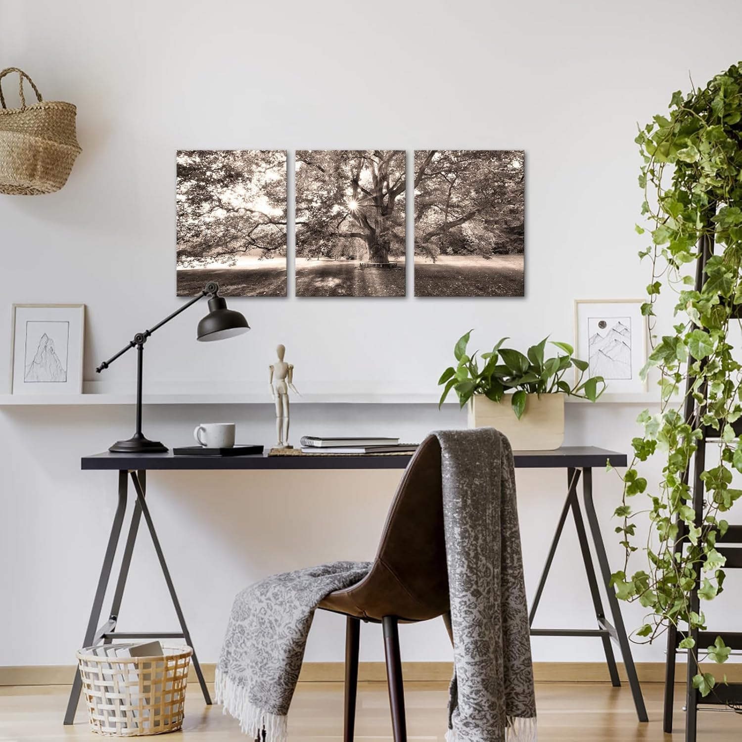 Artsbay Lienzo de árbol grande beige y marrón, arte de pared, árbol viejo en cálido amanecer, paisaje de vida natural, pinturas giclée, arte en