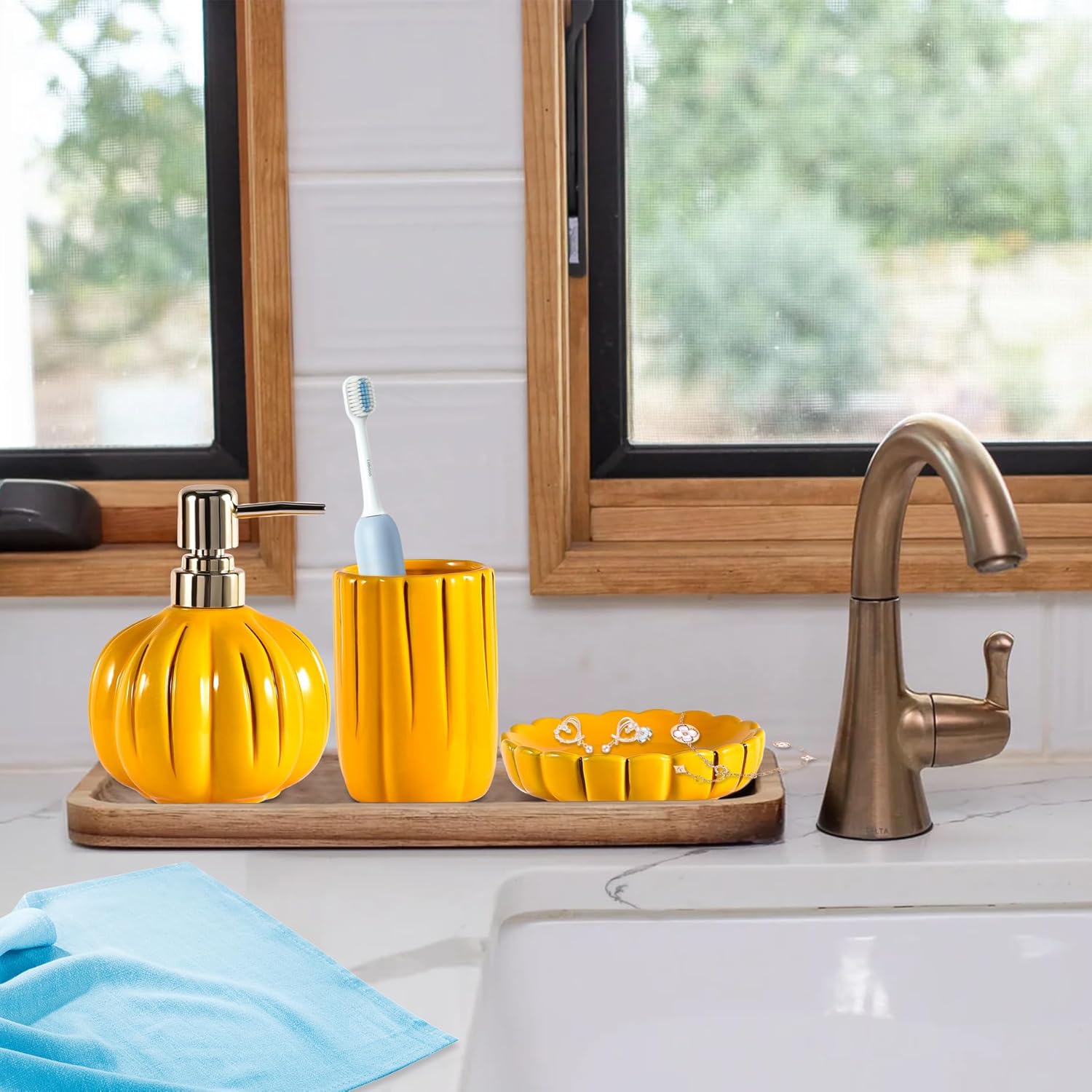 Juego de accesorios de baño de cerámica de 3 piezas, juego de accesorios decorativos para encimera de baño, forma de calabaza, amarillo
