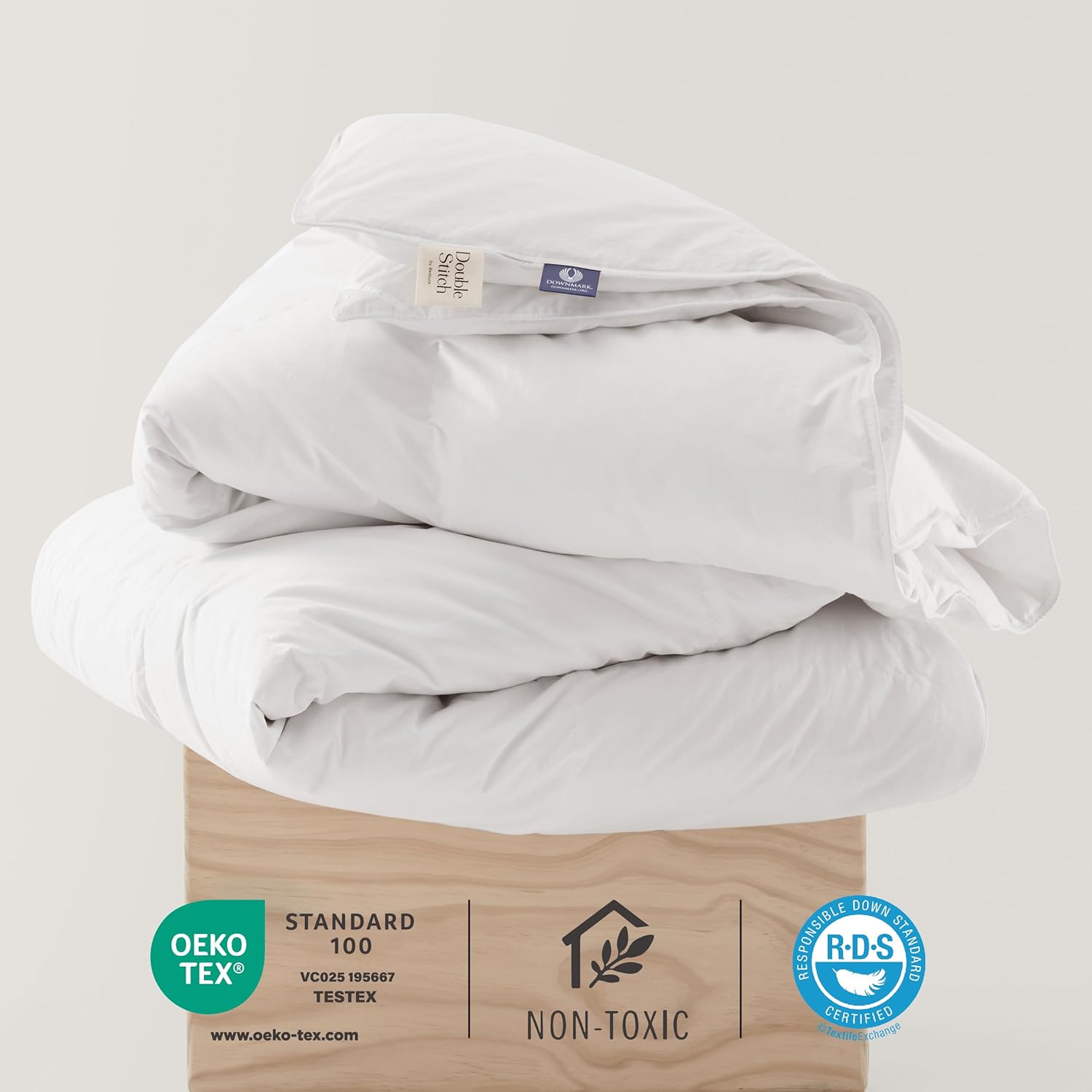 Double Stitch by Bedsure Paquete de edredón y almohadas de plumón blanco de lujo de Estados Unidos, esenciales blancos de primera calidad,