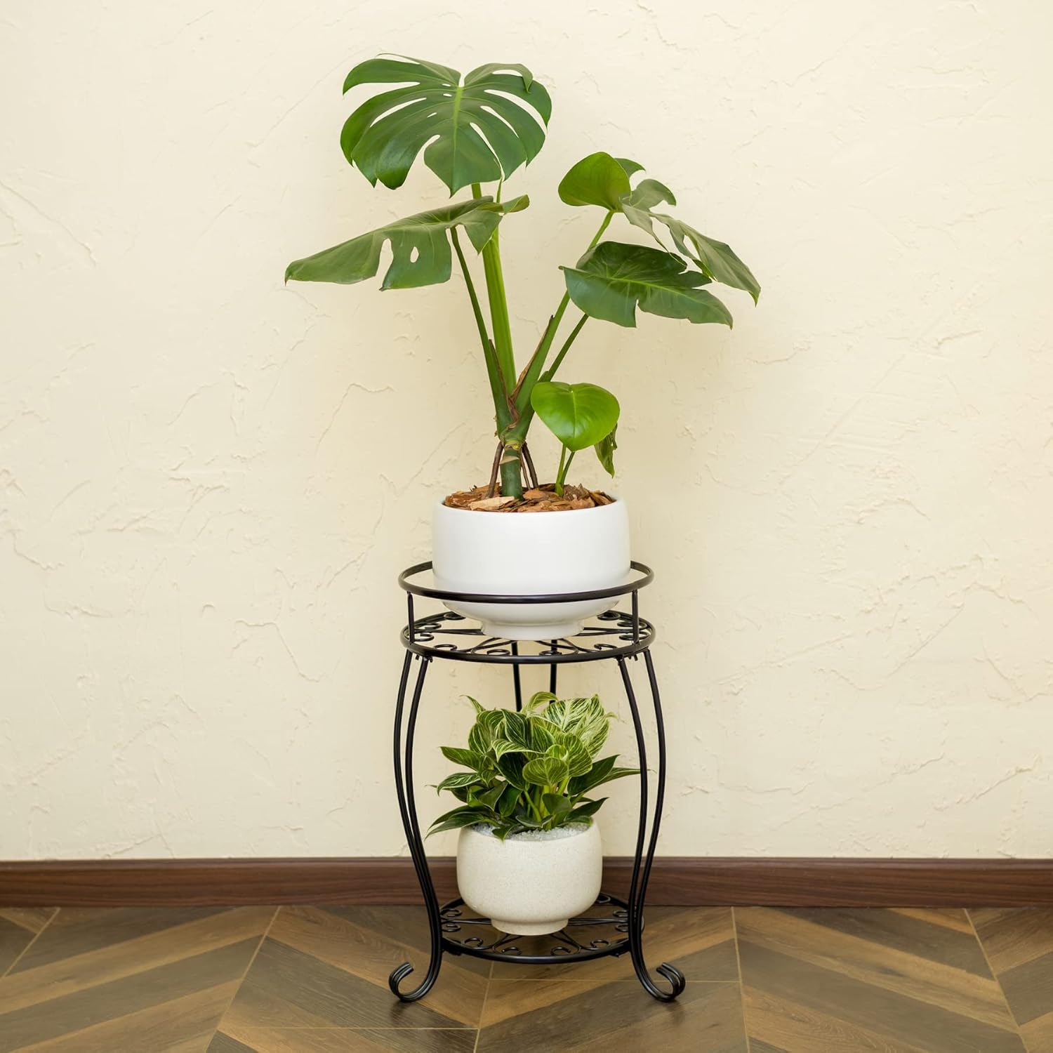 FaithLand Paquete de 2 soportes para plantas, soporte para macetas de metal resistente para interiores y exteriores, estante redondo de 2 niveles