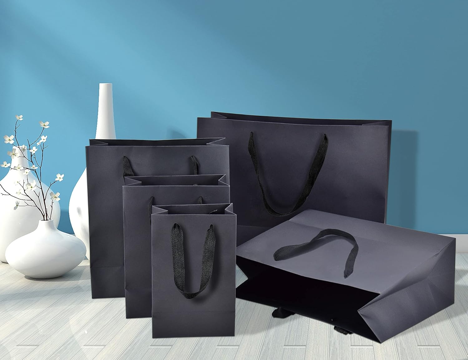 HUAPRINT Bolsas de papel negro, bolsas de regalo, bolsas de compras con asas de cinta, 30 paquetes de 7 x 4 x 9 pulgadas, bolsas de regalo para