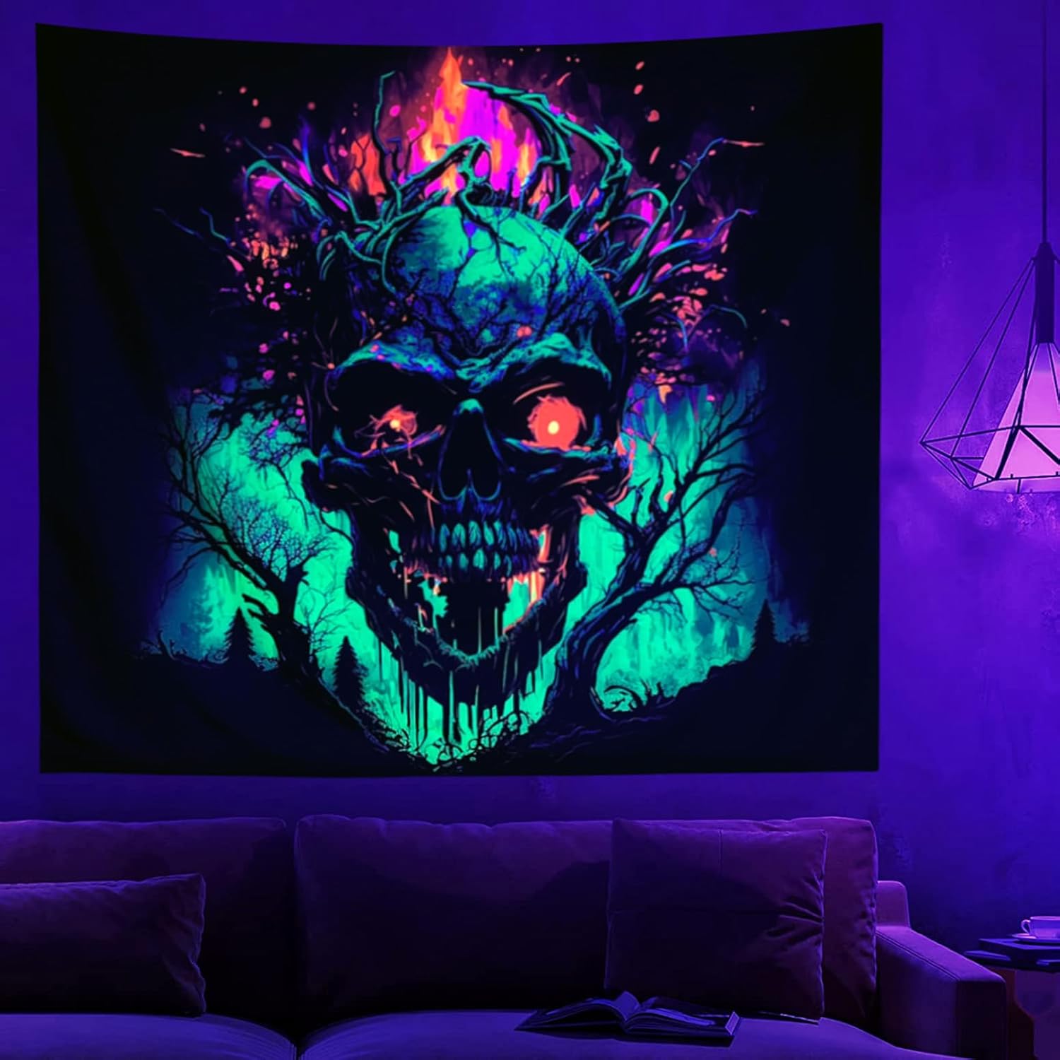 SparkLia Tapiz de calavera de fuego con luz negra, tapiz para colgar en la pared, tapiz de neón de terror oscuro aterrador, bosque de esqueleto