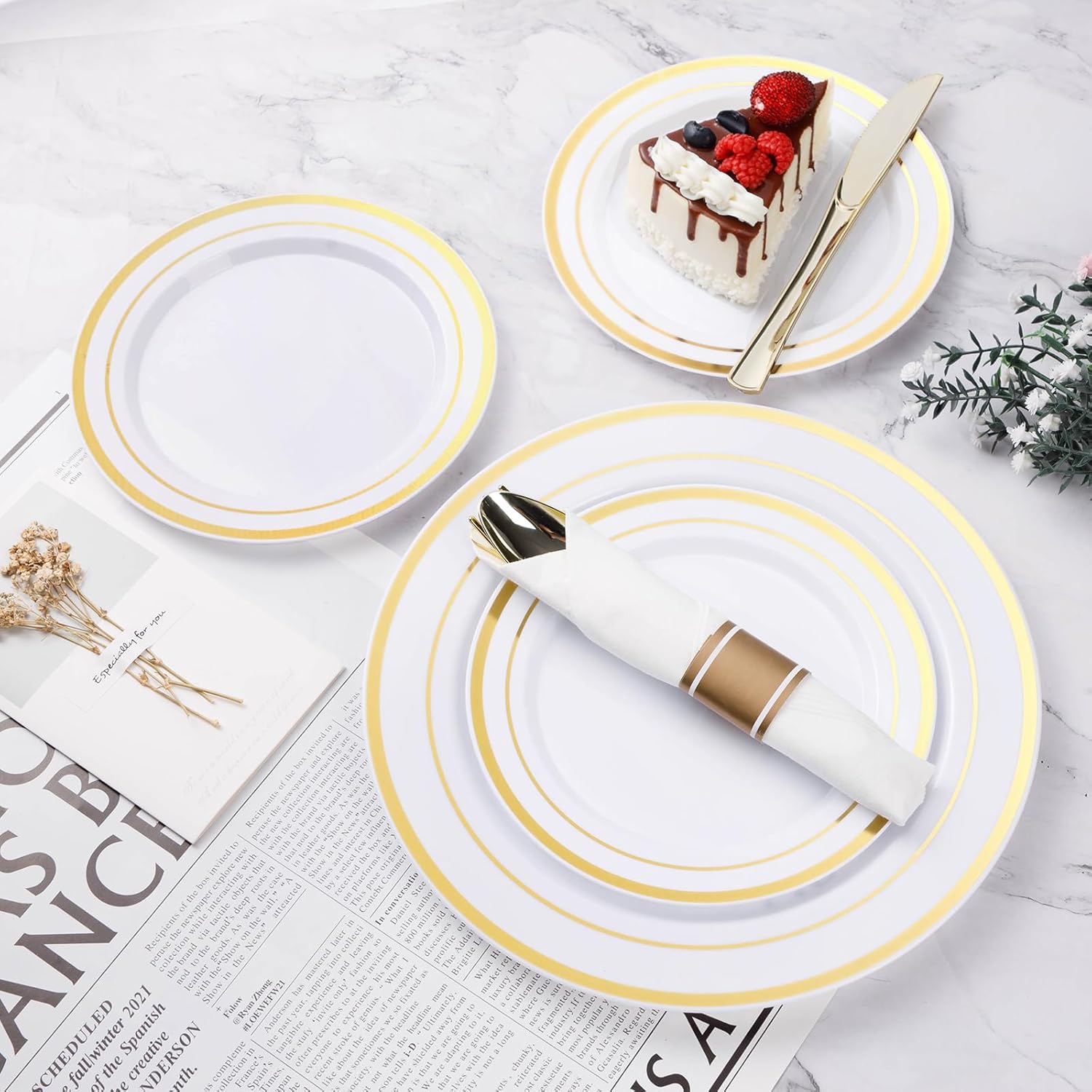 BESTVIP Juego de vajilla de plástico dorado de 175 piezas, platos de fiesta desechables para 25 invitados, incluye 50 platos de plástico, 25