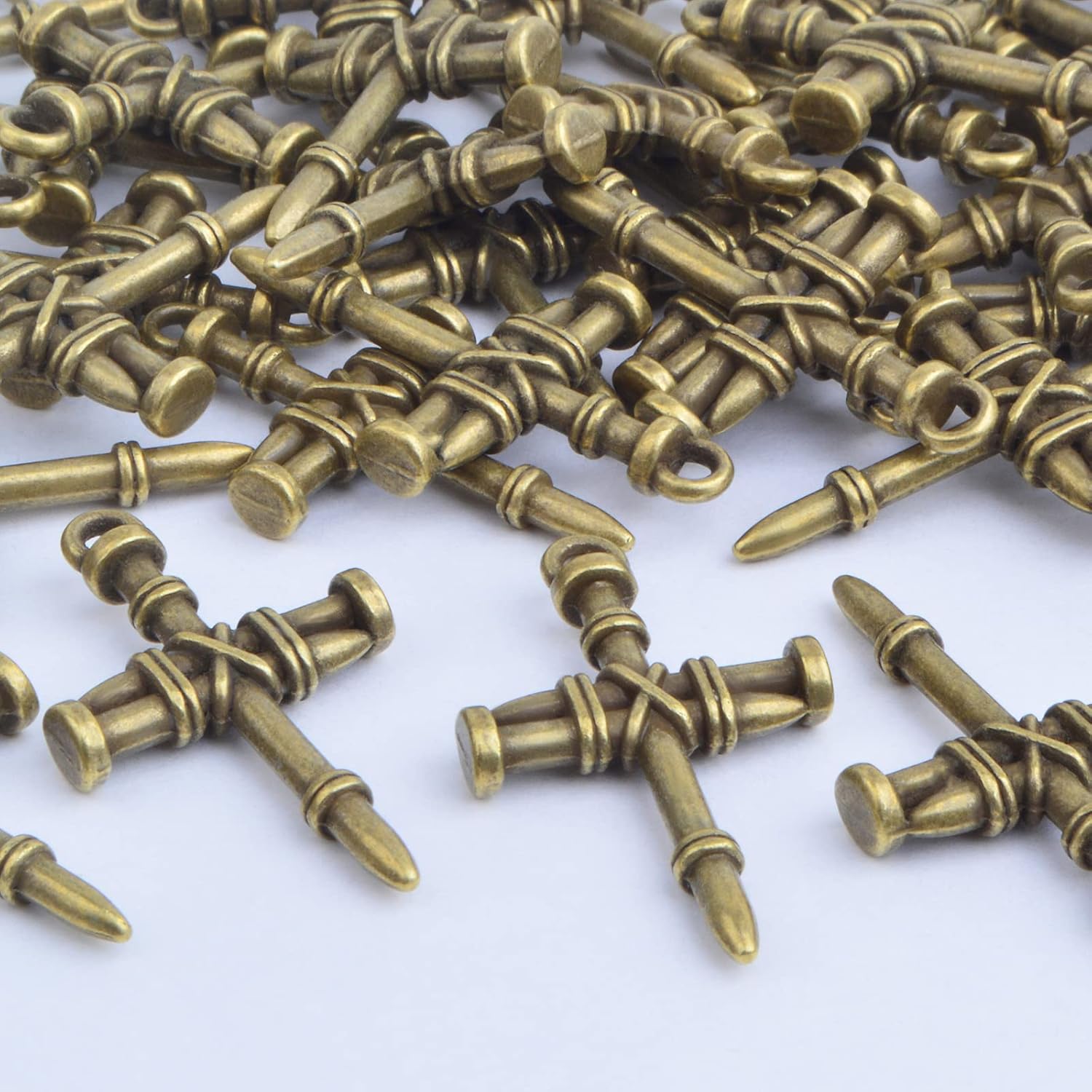 50 dijes de cruz religiosa de bronce antiguo, de aleación vintage, cristiano Jesús, crucifijo, cruz, suministros para manualidades, collares,