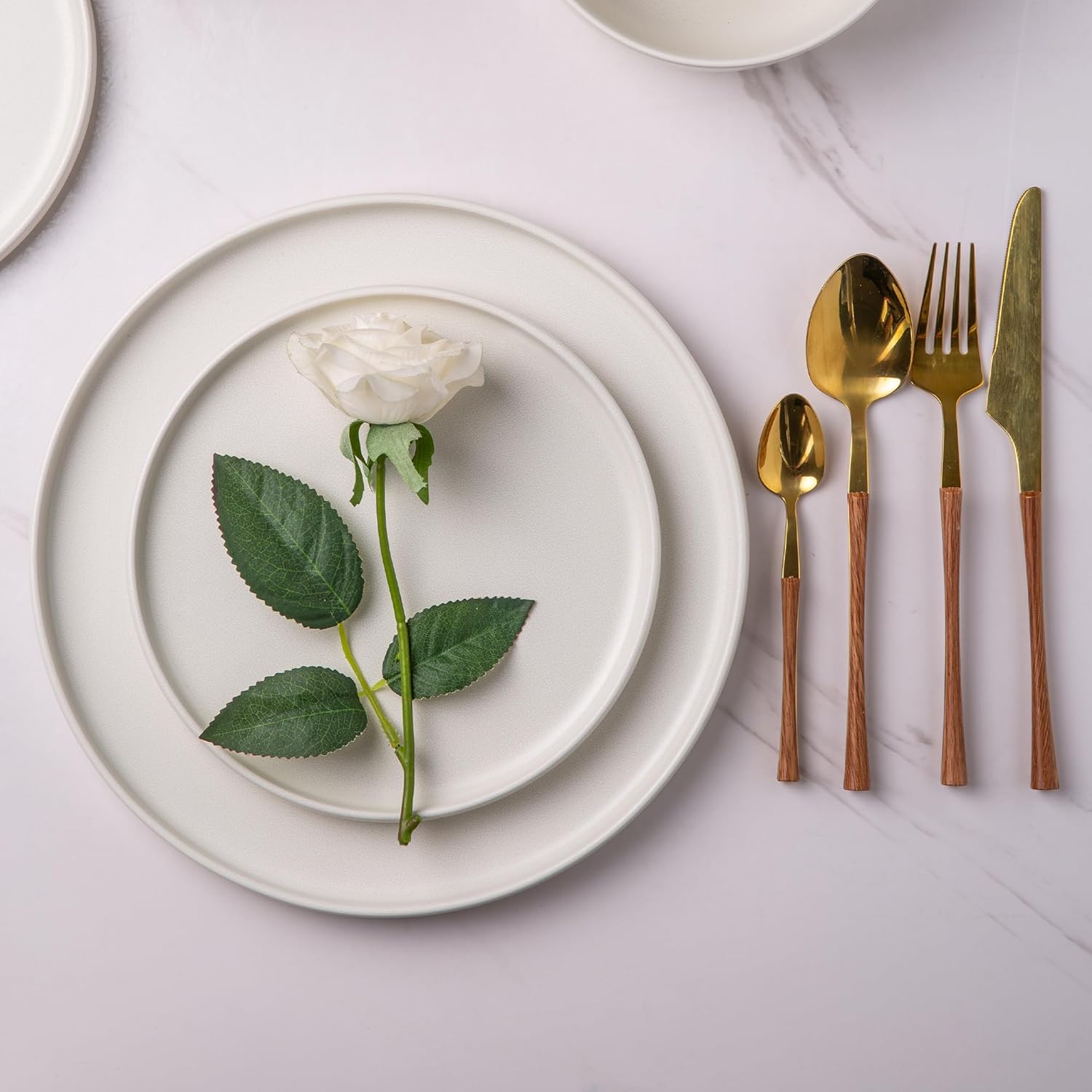 AmorArc Juego de 4 platos de cerámica para ensalada, juego de 4 platos reactivos de esmalte mate de 8.0 pulgadas, postre, ensalada, aperitivo, plato
