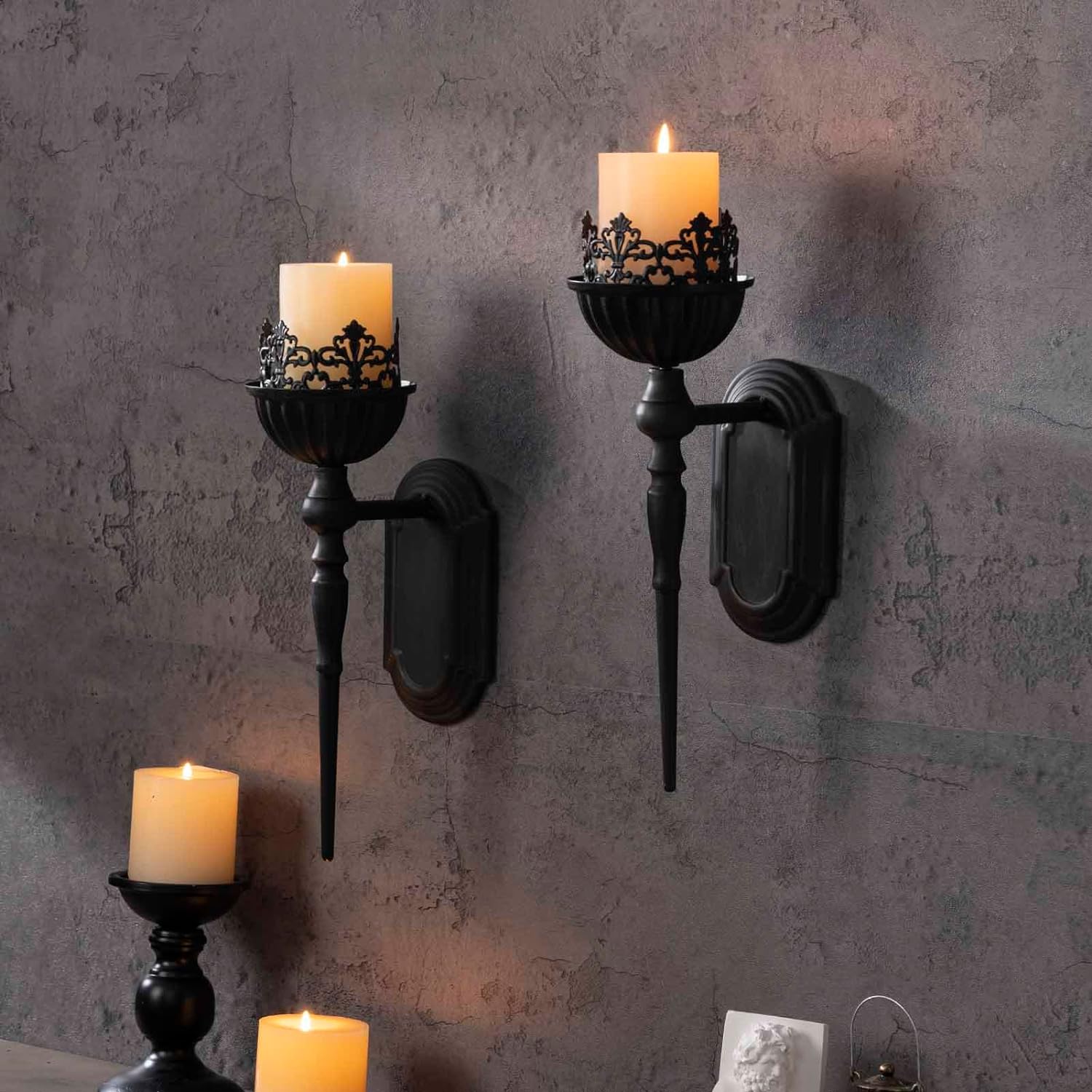 Candelabro de pared (juego de 2) portavelas de metal para colgar en la pared, diseño de corona negra y cetro, portavelas de pared para sala de