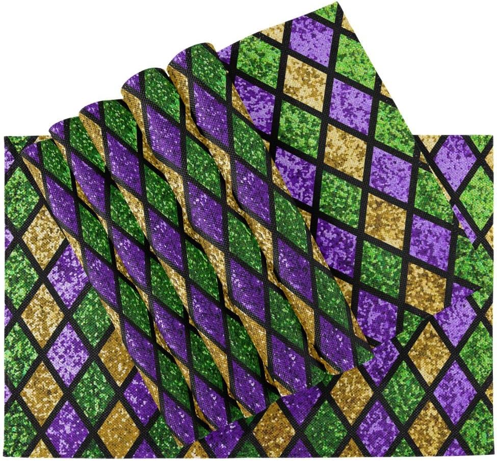 Happy Gardi Gras – Juego de 4 manteles individuales dorados, morados, verdes, máscara de flor de Lis con cuentas de confeti y plumas para fiesta de