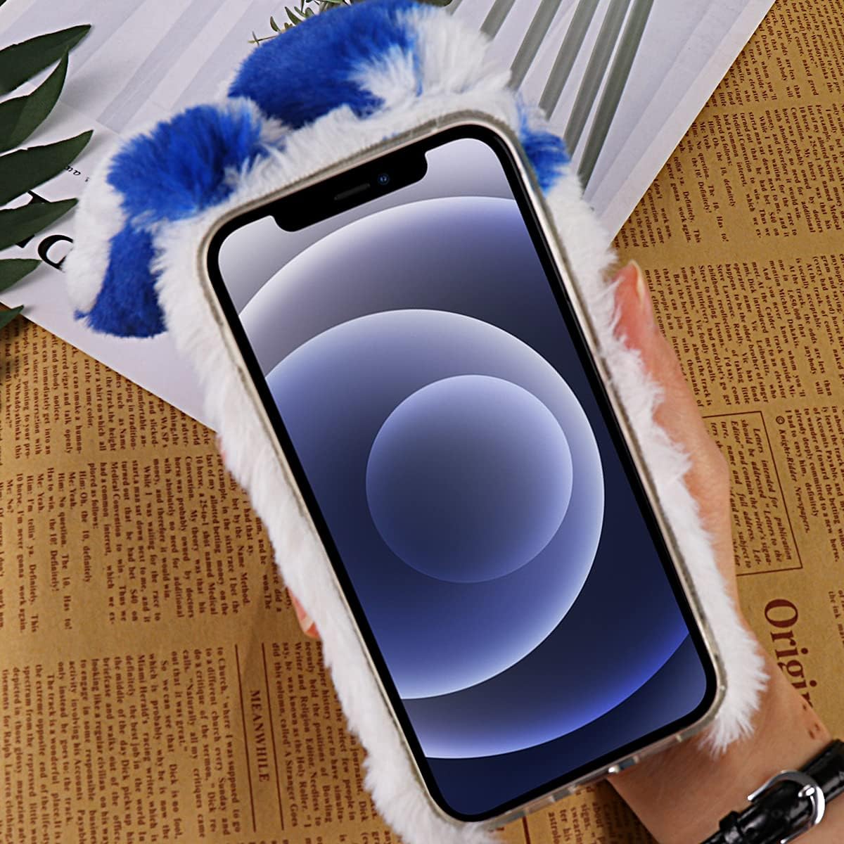 Mikikit Funda de felpa de piel esponjosa azul para A32 5G, lindo conejito manchado peludo femenino funda protectora mullida pelo de conejo, juguete