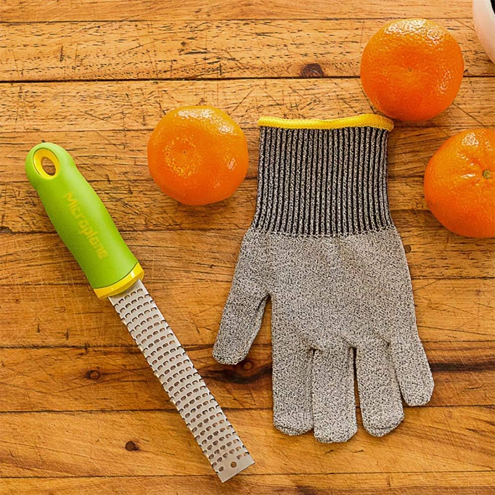 Microplane Juego de regalo de cocina para niños, guante protector resistente a los cortes y rallador de picadura