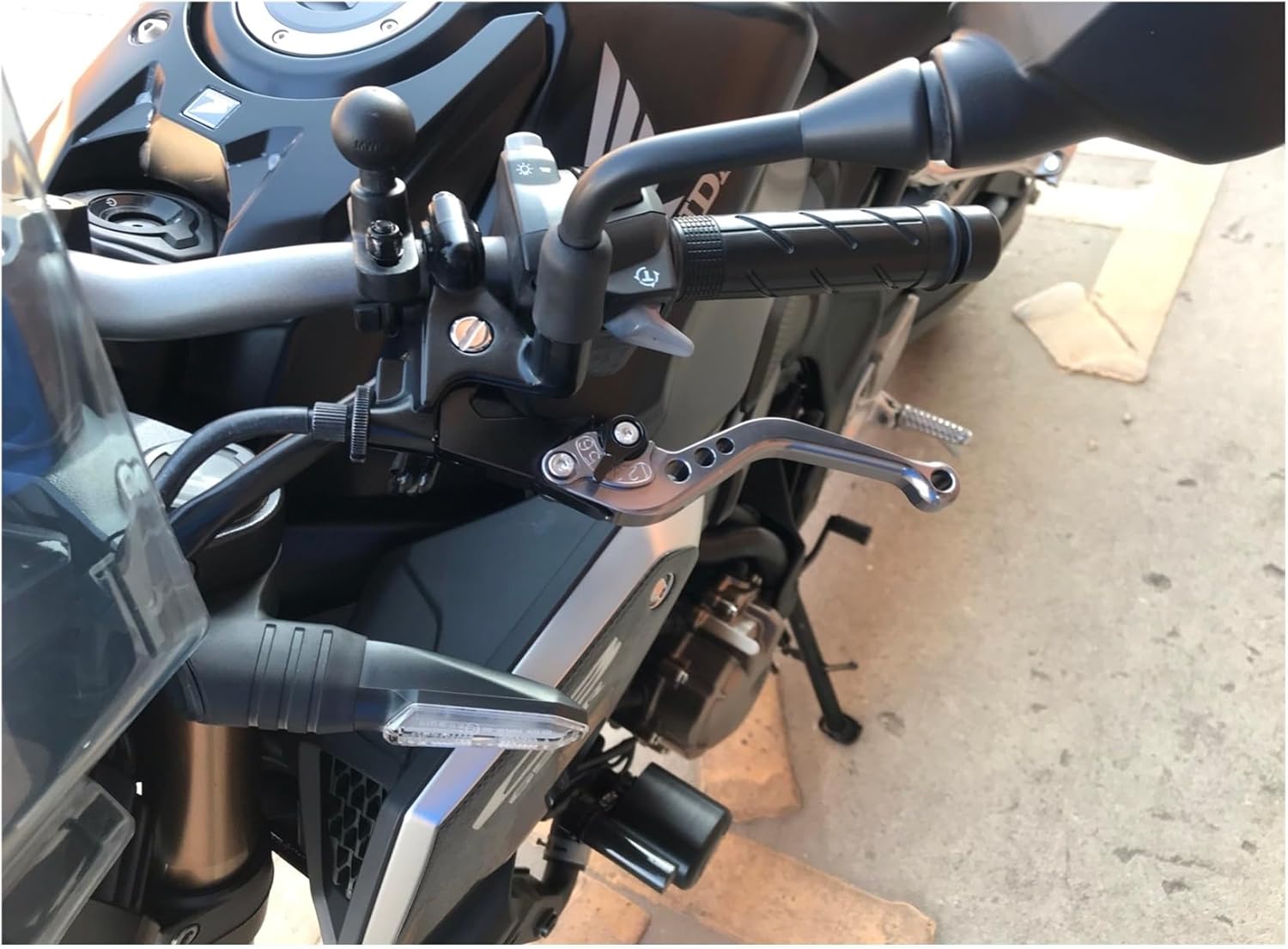 Frenos de tambor de motocicleta para Yamaha FZ 25 FZ-25 FZ 25 2017-2018 Accesorios de moto Palancas de freno Palancas de embrague Palancas de