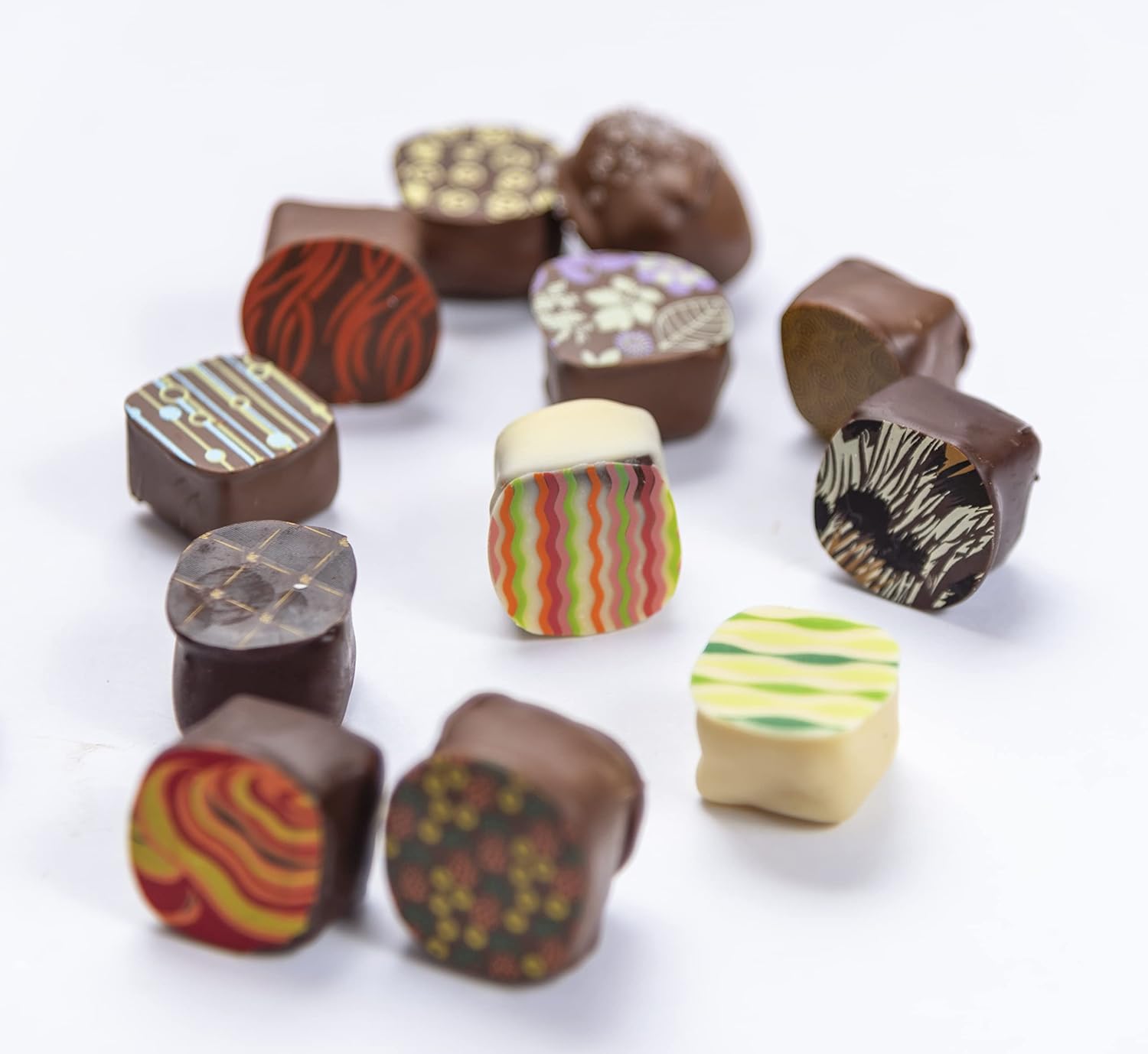 Le Chocolatier Signature Gourmet – Caja de regalo surtida de trufas de chocolate, trufas de chocolate de primera calidad, perfectas para regalos,