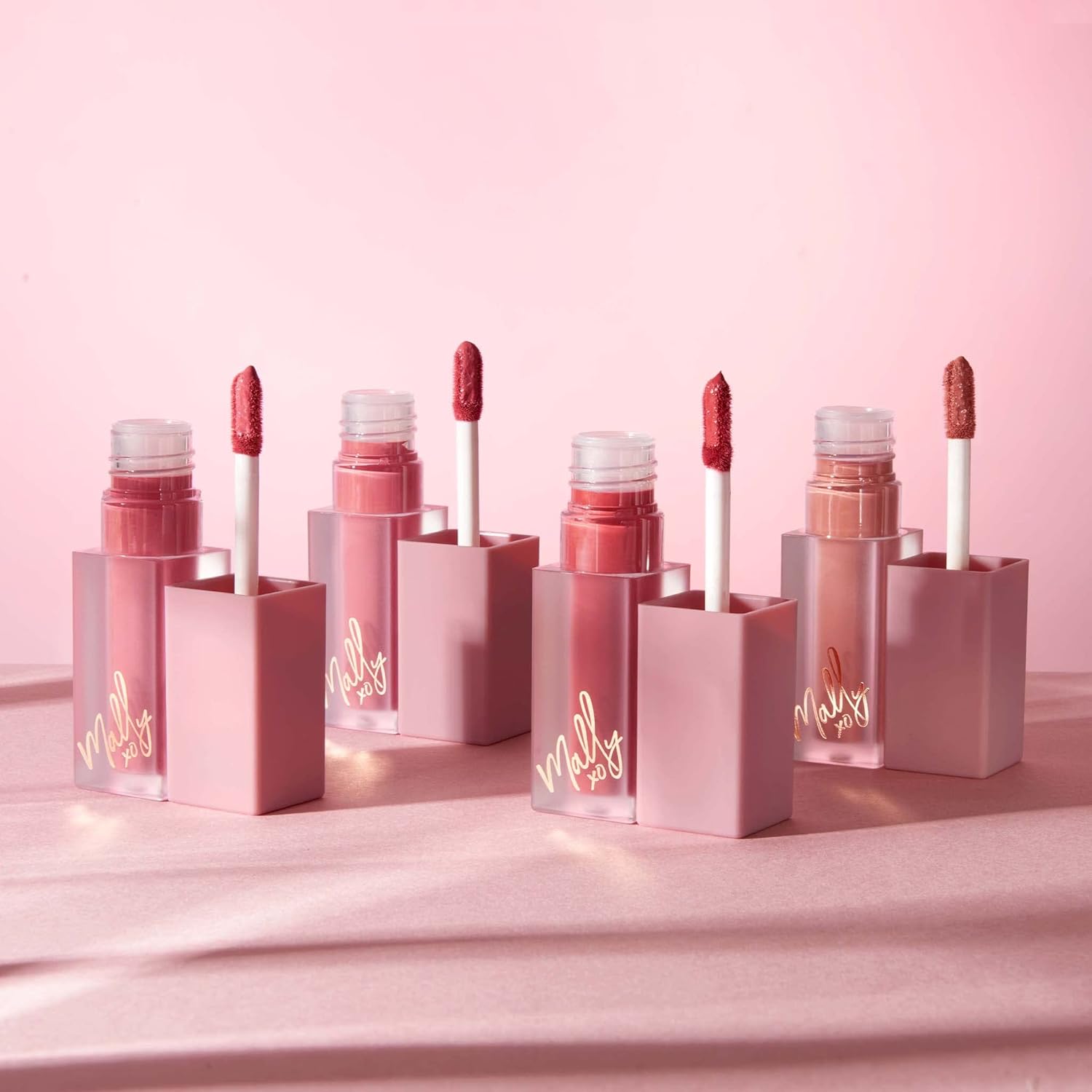 Mally Beauty Liquid Luxury Matte – Berry – Color de labios líquido mate de larga duración – Fórmula no seca
