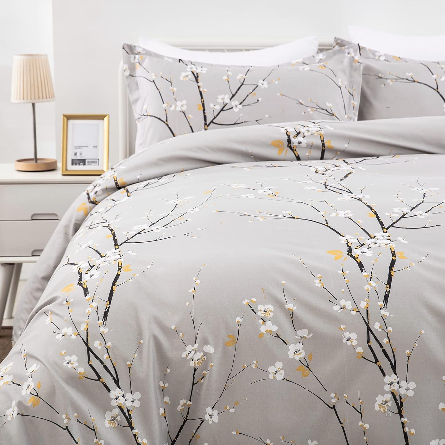 WONGS BEDDING Juego de funda de edredón gris tamaño individual, juego de ropa de cama con estampado de flor de ciruelo con 1 funda de almohada, 2