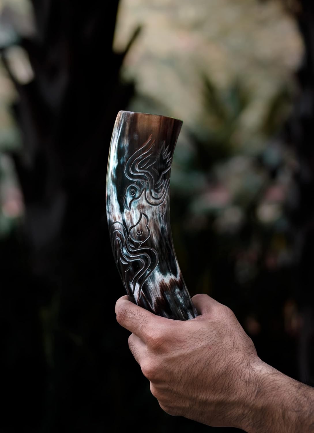 Cuerno vikingo de 12 onzas con soporte, auténtico regalo único de cerveza para hombres y mujeres, jarra medieval para whisky Mead Ale  Accesorios de