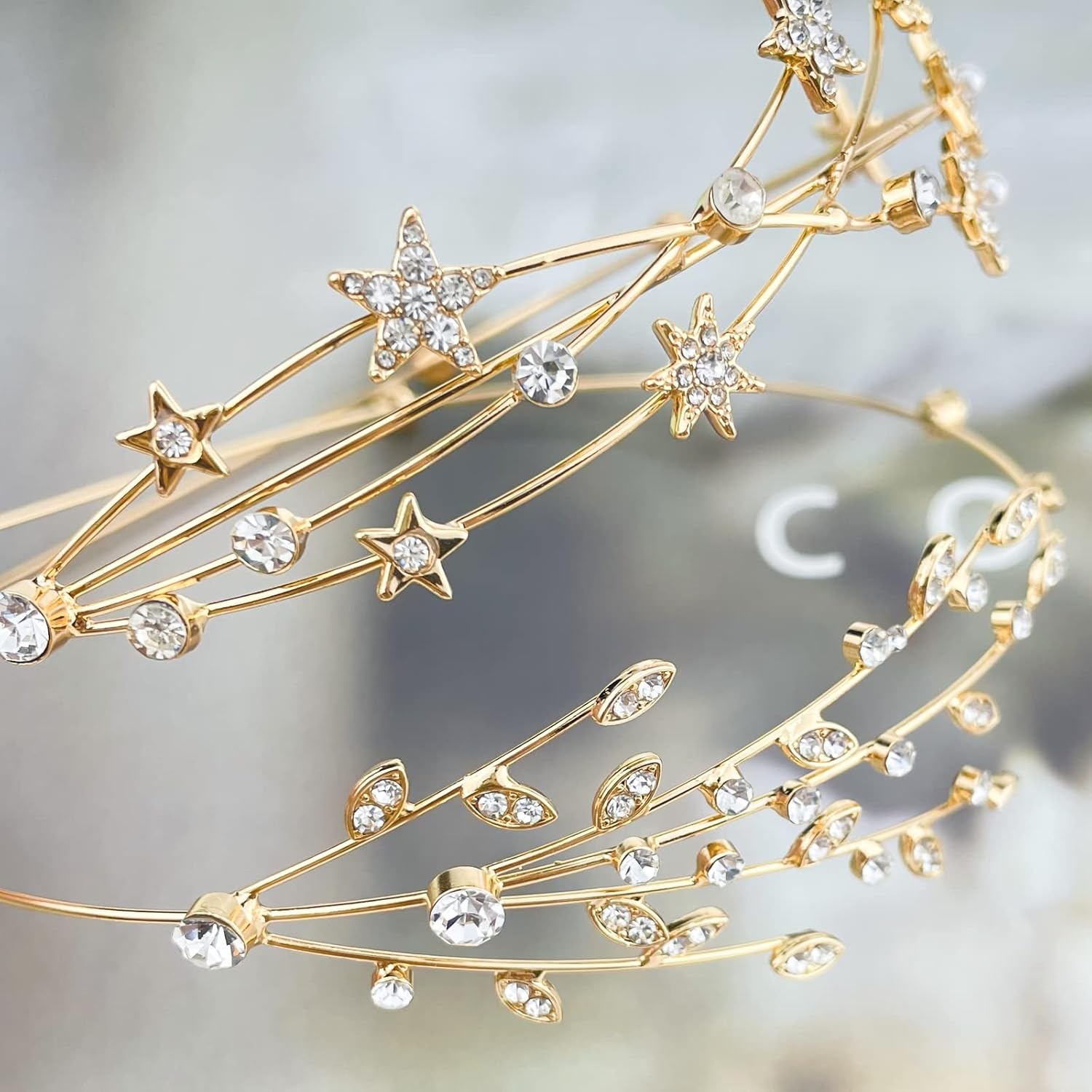 Aswewamt 2 diademas doradas de aleación de diamantes de imitación de cinco puntas con estrellas para novia, accesorio decorativo para el cabello,