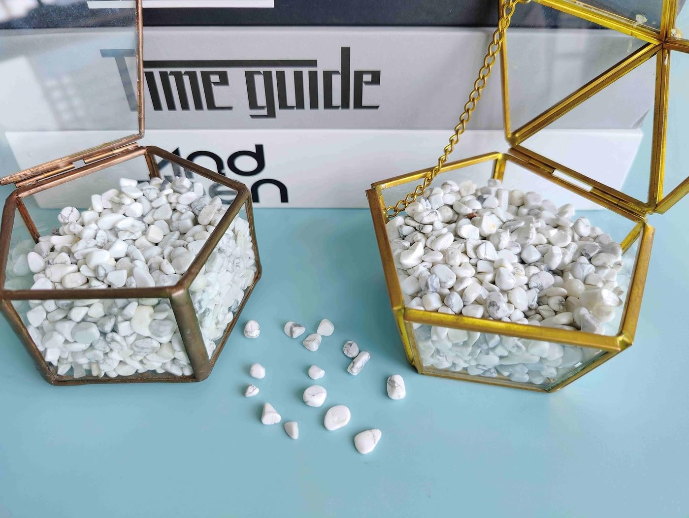 MAIBAOTA Chips de cristal natural a granel, pequeñas piedras pulidas trituradas, piezas de cuarzo de cristal triturado, piedras decorativas