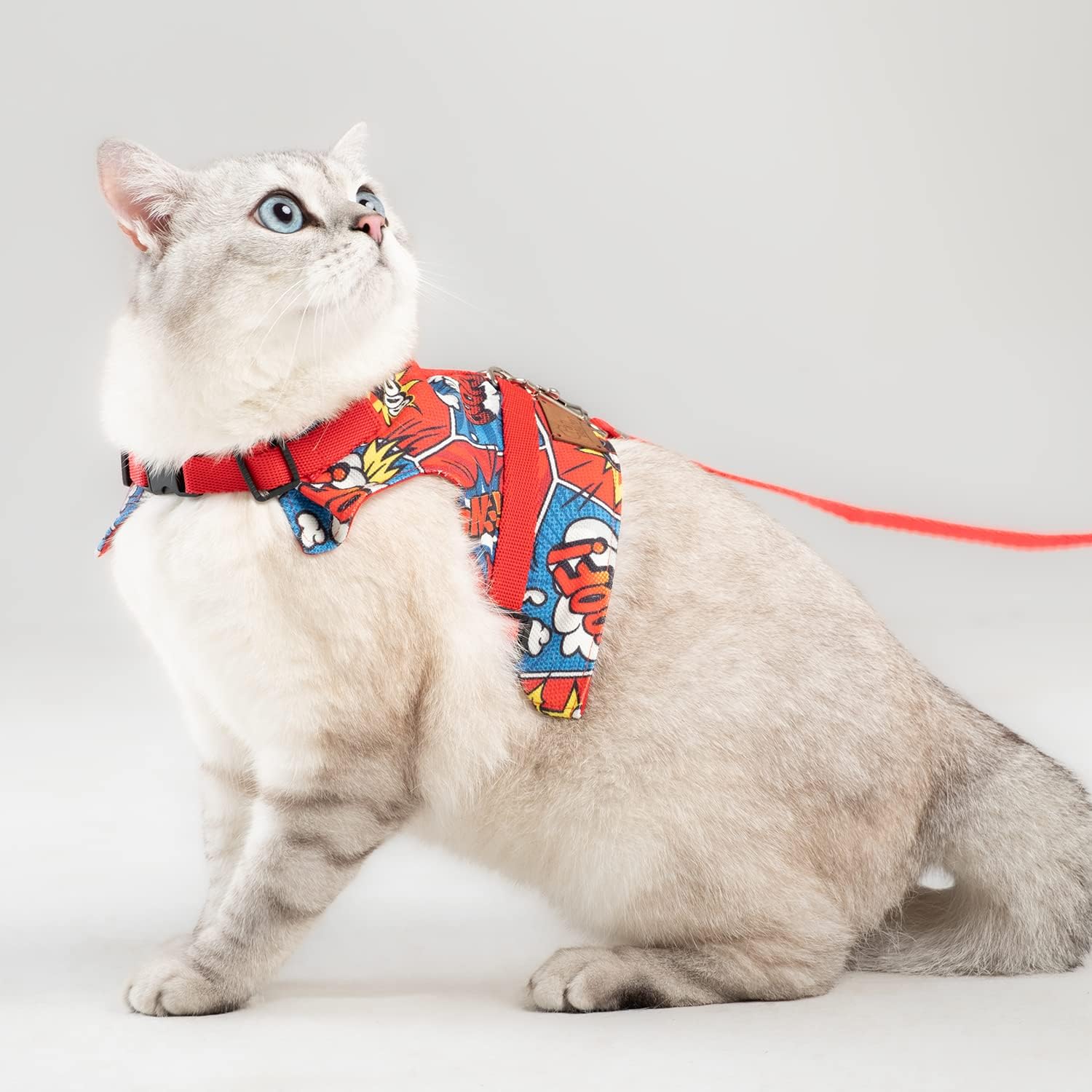 Juego de arnés y correa para gatos, a prueba de escape, arnés ajustable para gatos grandes, medianos y pequeños, arnés seguro para mascotas de viaje