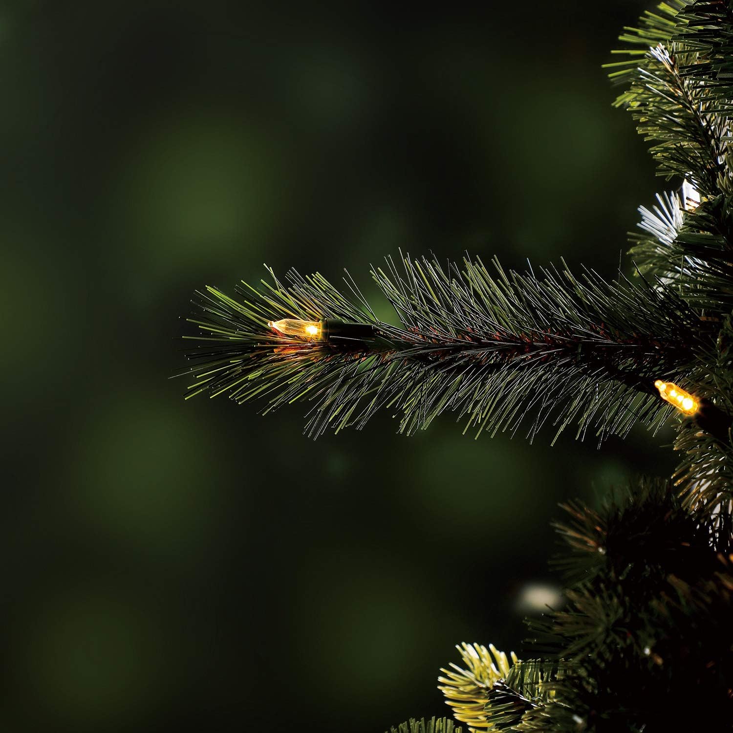 Árbol de Navidad artificial de abeto noruega preiluminado de 7.5 pies, luces LED blancas cálidas