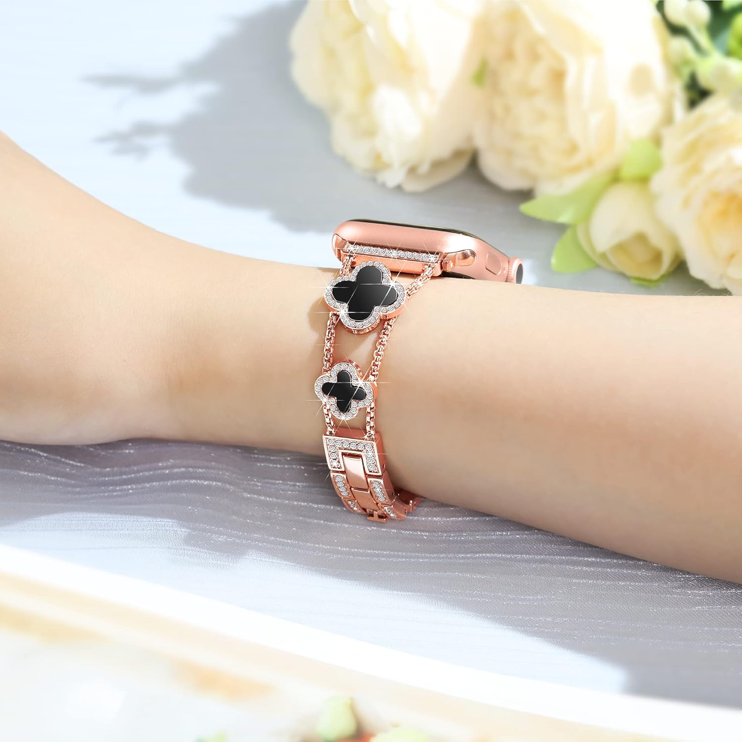 wipalor Correa de trébol para Apple Watch de 1.614, 1.575 y 1.496 pulgadas, para mujer, correas elegantes de metal para iWatch de 1.575 pulgadas