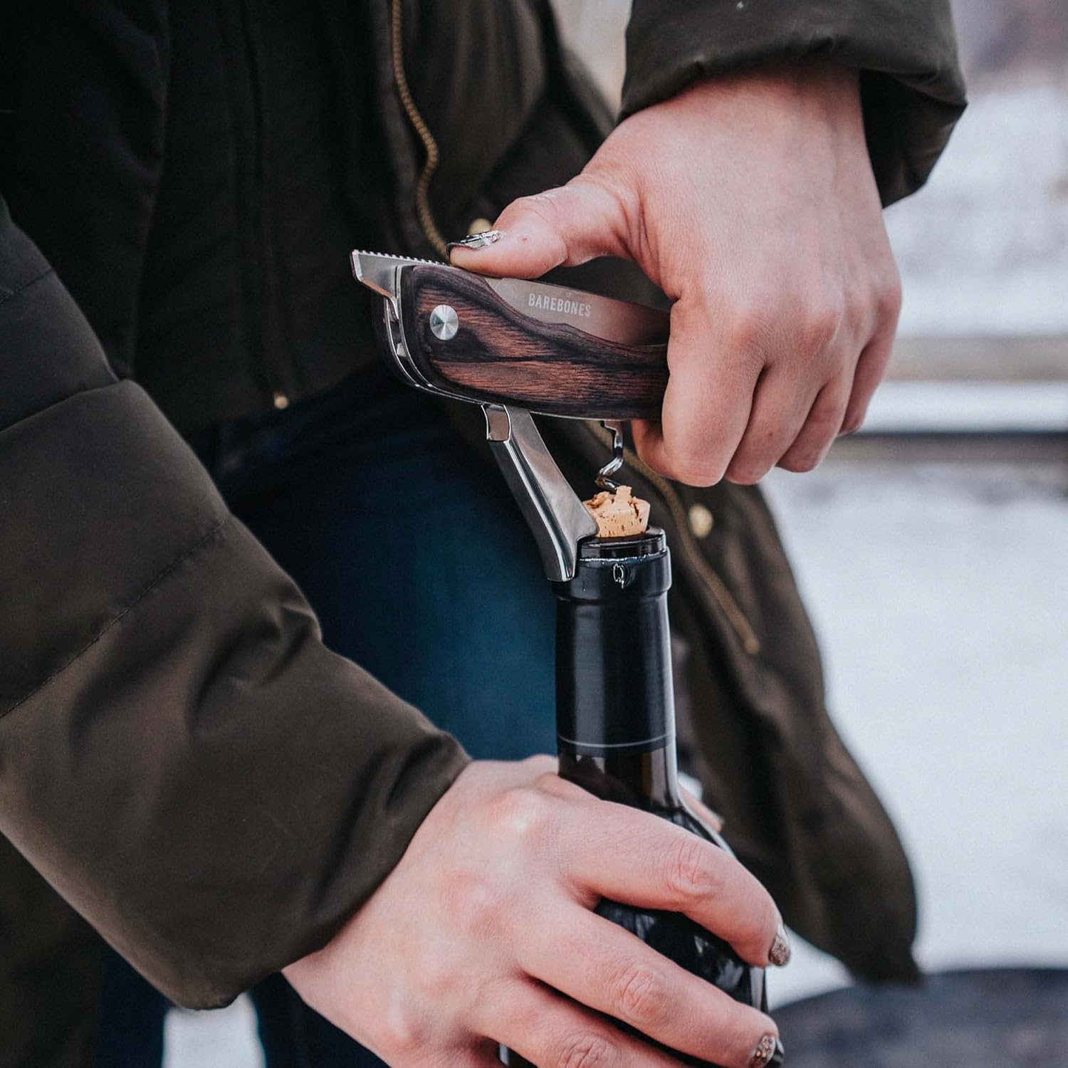Barebones Provisions – Cuchillo de sacacorchos, versátil cuchillo multiherramienta plegable de 4 pulgadas, hoja con abridor de vino y llave, y mango
