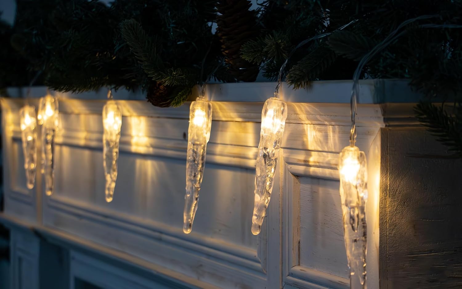 Rhytsing Luces de carámbano de 18 pies, 10 luces LED de carámbano, luces de cadena de hielo de cristal para decoración de Navidad, luz blanca cálida