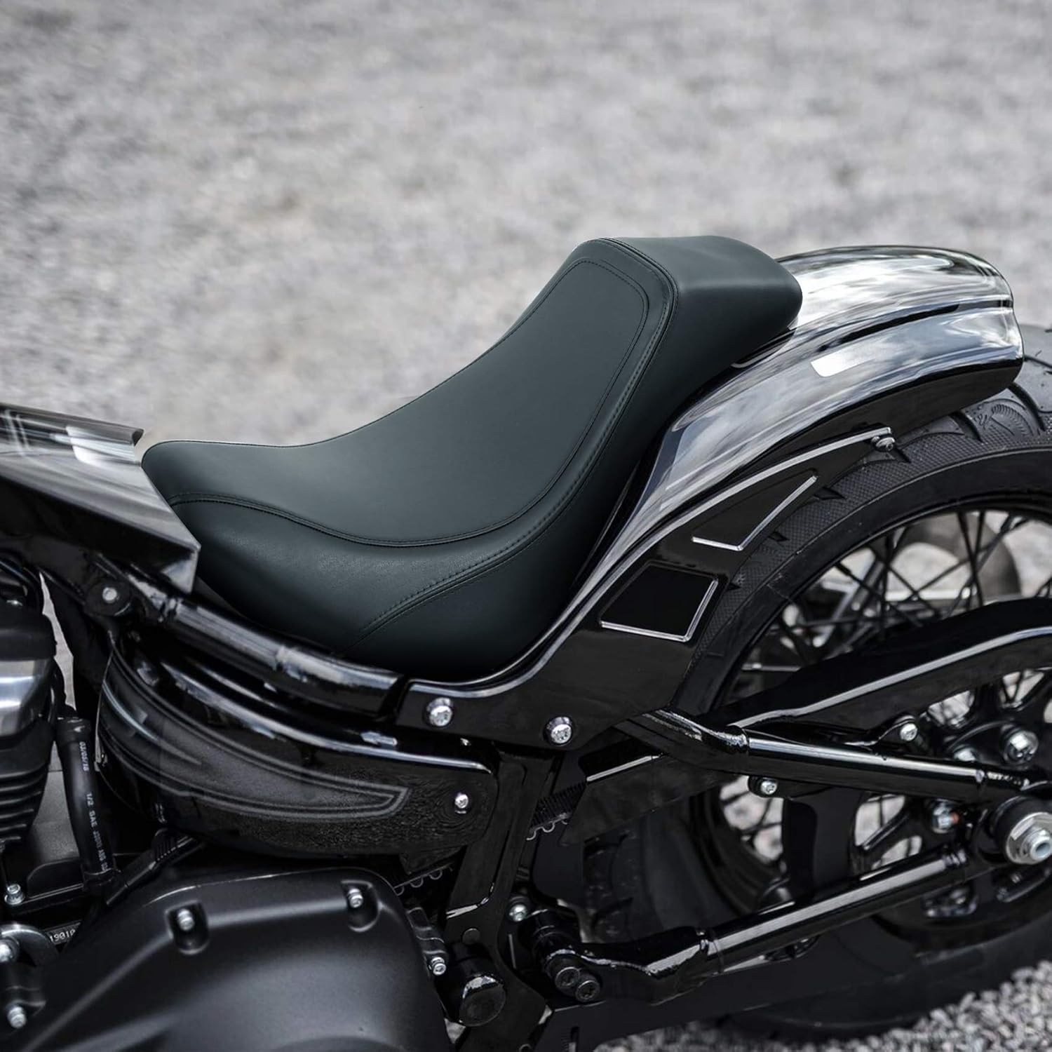 Asiento individual de conductor de motocicleta negro para Harley Softail FLDE FLHC FLHCS FLSL FXBB 2018-2022