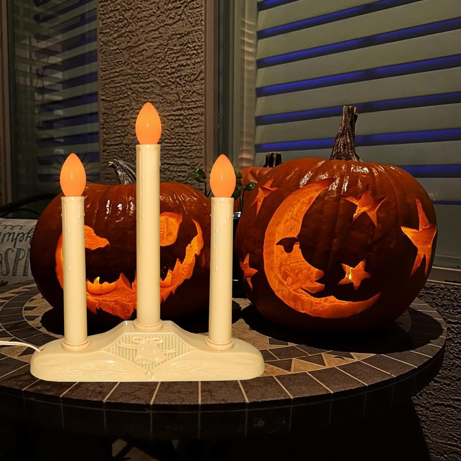 GOOTHY Paquete de 25 bombillas de repuesto C7 para Halloween, luces de Navidad de cerámica naranja para Halloween, exteriores, patio, interior, tira