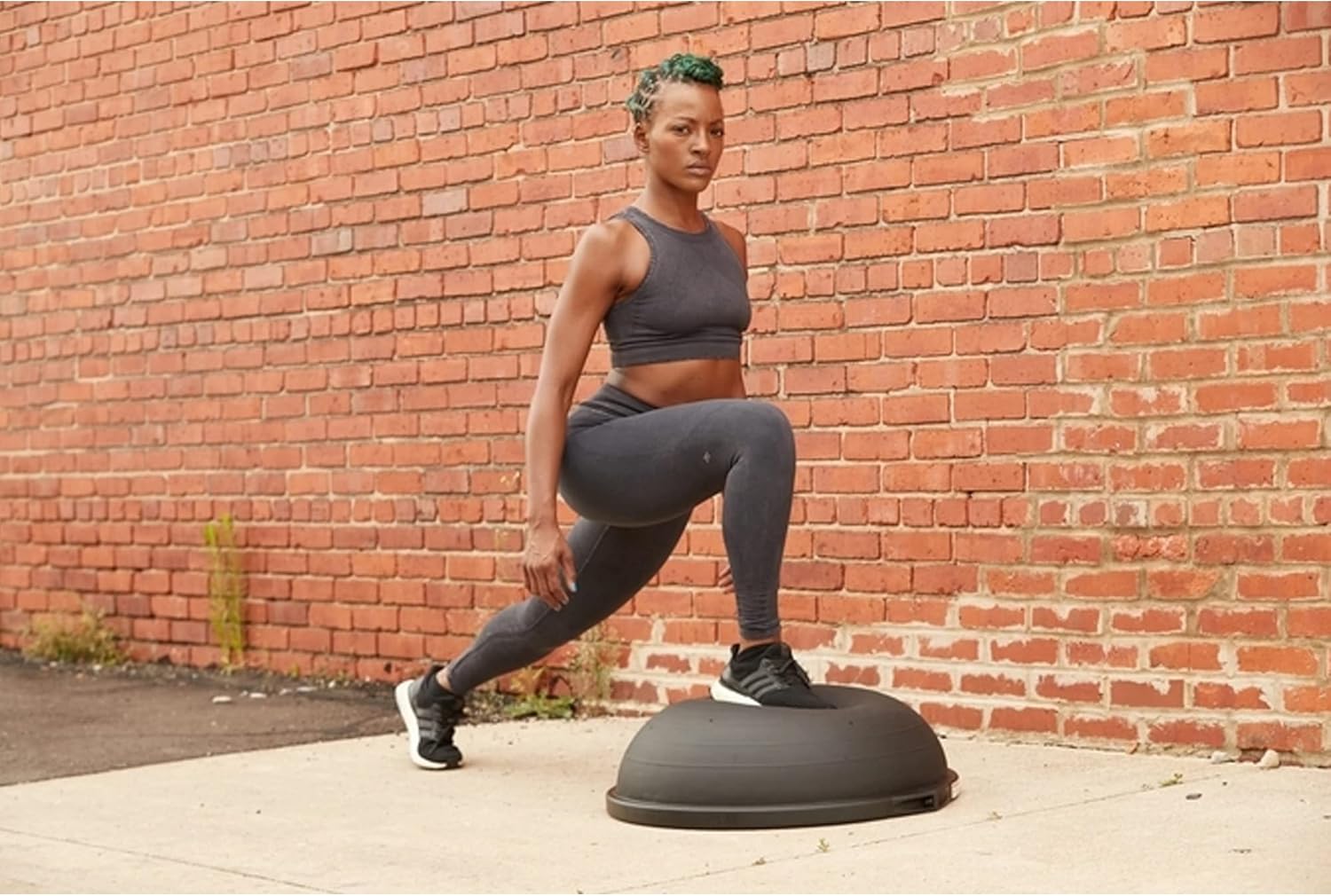 Bosu – El entrenador de equilibrio original de 26 pulgadas de diámetro, equipo de gimnasio en casa