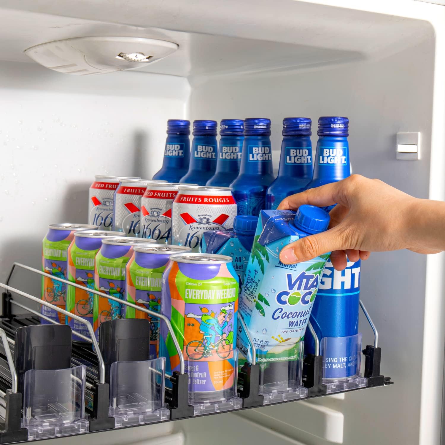 RULA Organizador de bebidas para refrigerador, dispensador de latas de soda autoempujable para refrigerador, ancho ajustable, empujador de botella