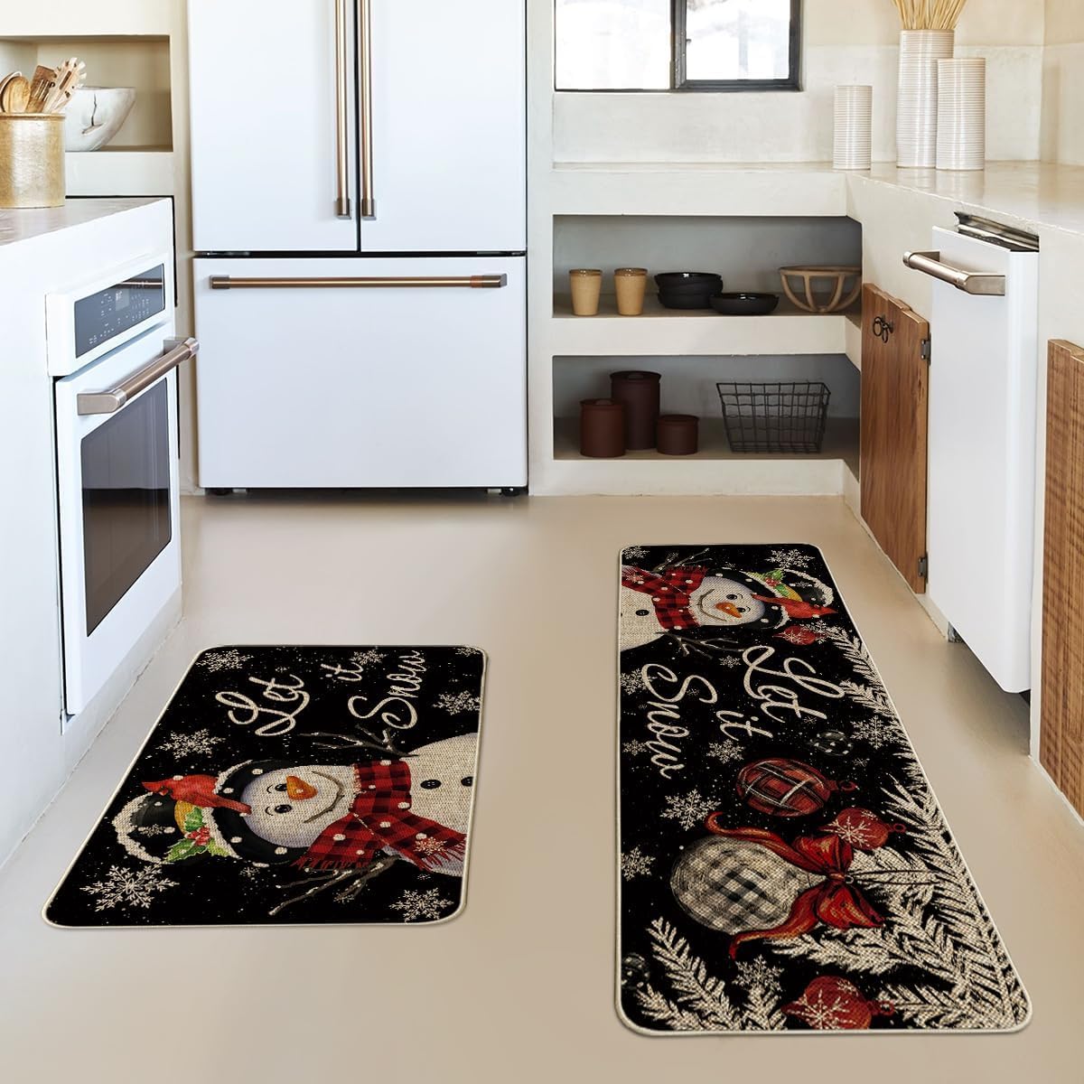 Artoid Mode Juego de 2 tapetes de cocina de Navidad con diseño de muñeco de nieve y copo de nieve negro, decoración del hogar, alfombras de cocina