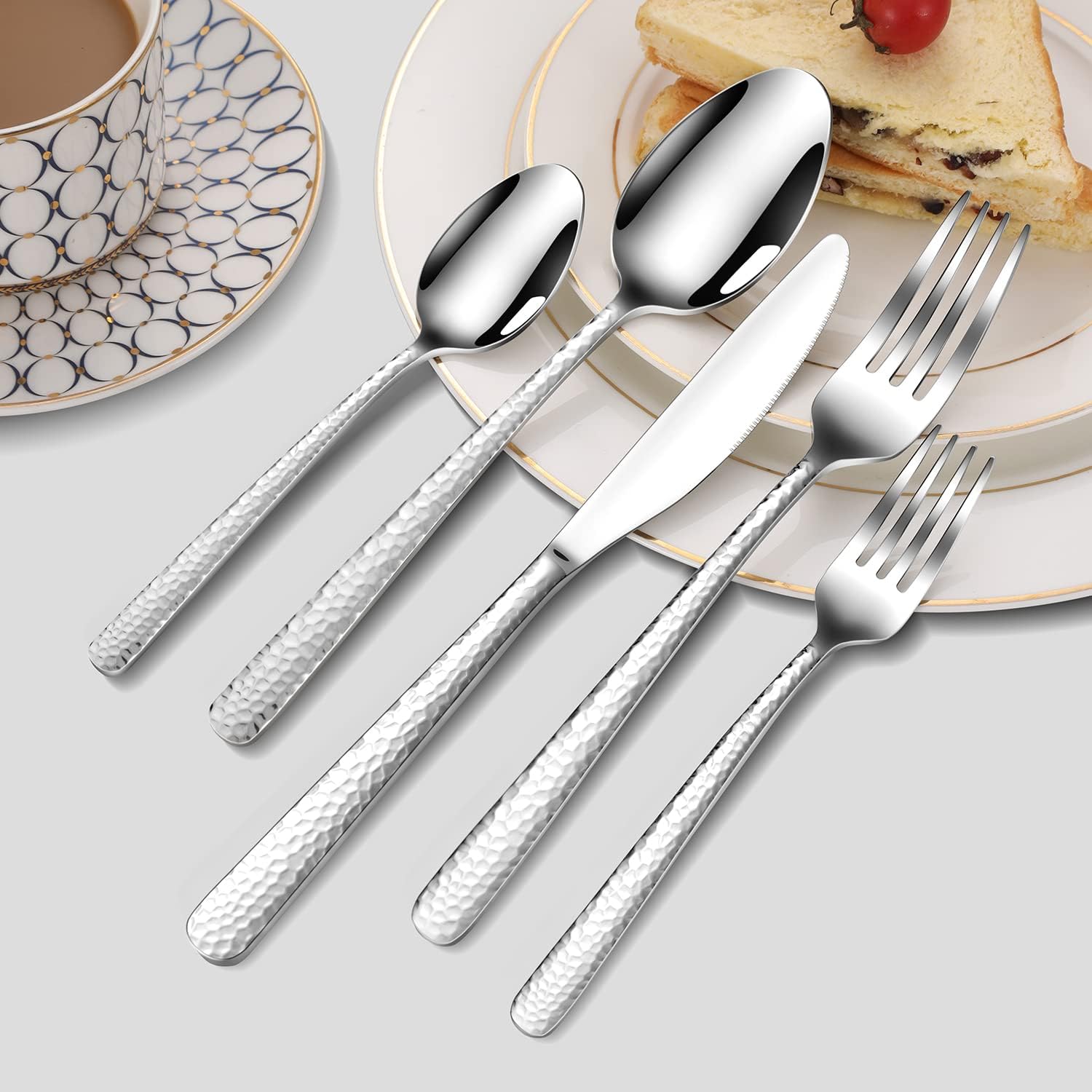 Hammered Silverware Set, 30 Pieces Flatware Set Service for 6, Mirror Polished Cutlery Utensil Set Include Fork Knife Spoon Set Dishwasher Safe,