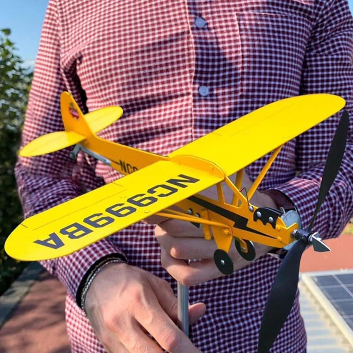 Generic Veleta flotante de avión Piper J3 Cub hecha a mano (1 unidad), veleta de avión, decoraciones de jardín geniales para hacer que tu jardín