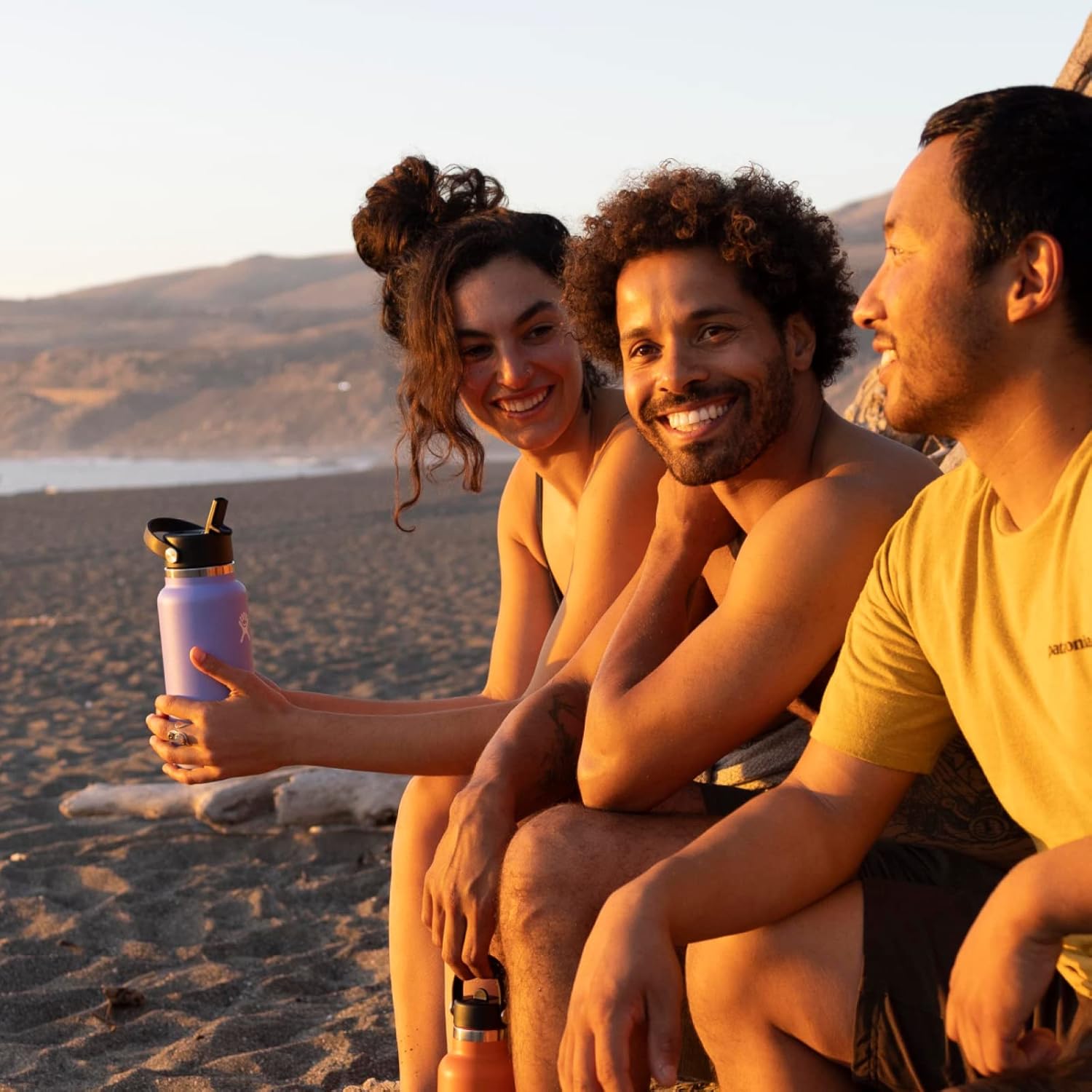 Hydro Flask Botella de agua de boca ancha de acero inoxidable con tapa de popote flexible y aislamiento al vacío de doble pared