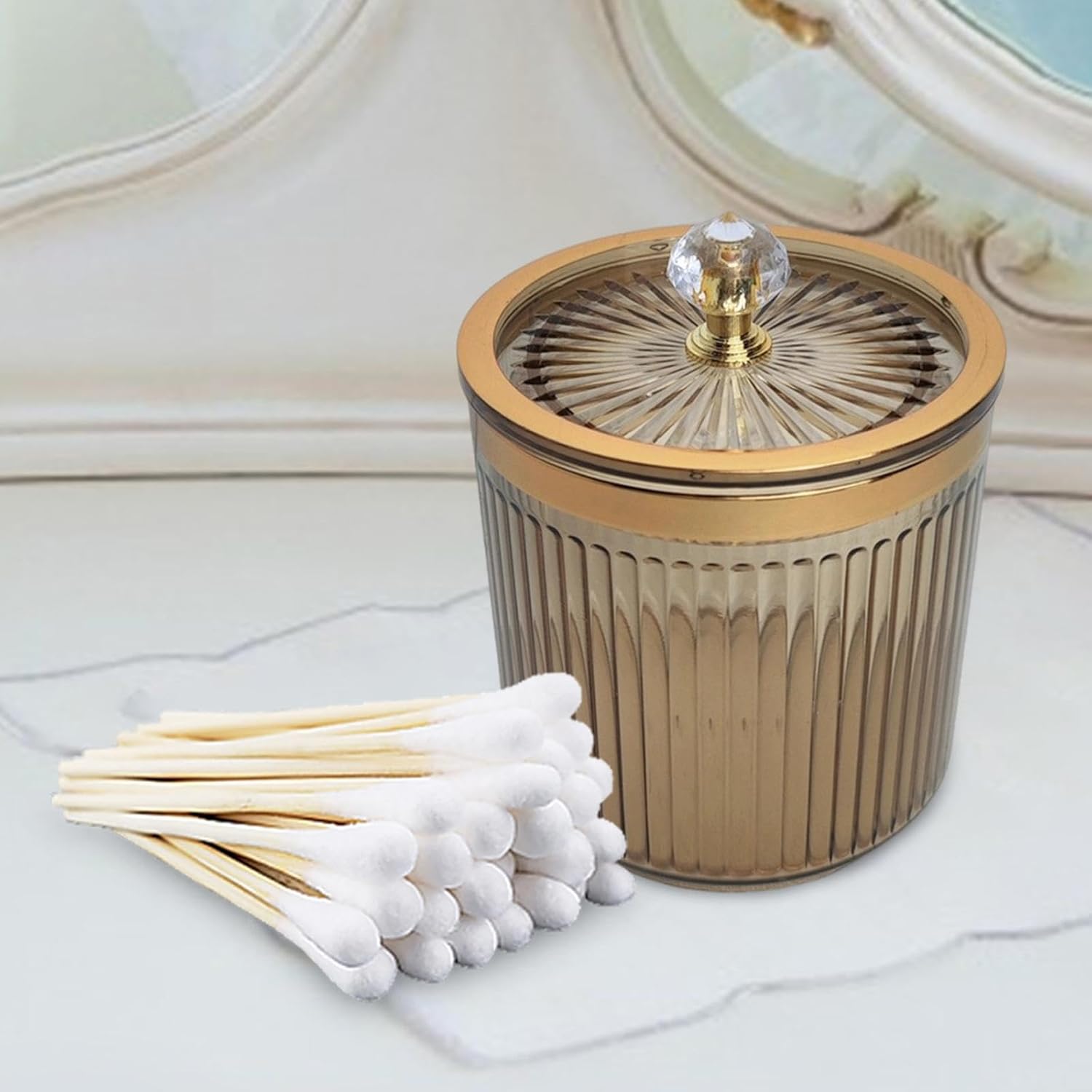 Amagogo Dispensador de hisopos Qtip para baño, recipiente con tapa, a prueba de polvo, almohadillas de maquillaje para encimera, baño, aparador,