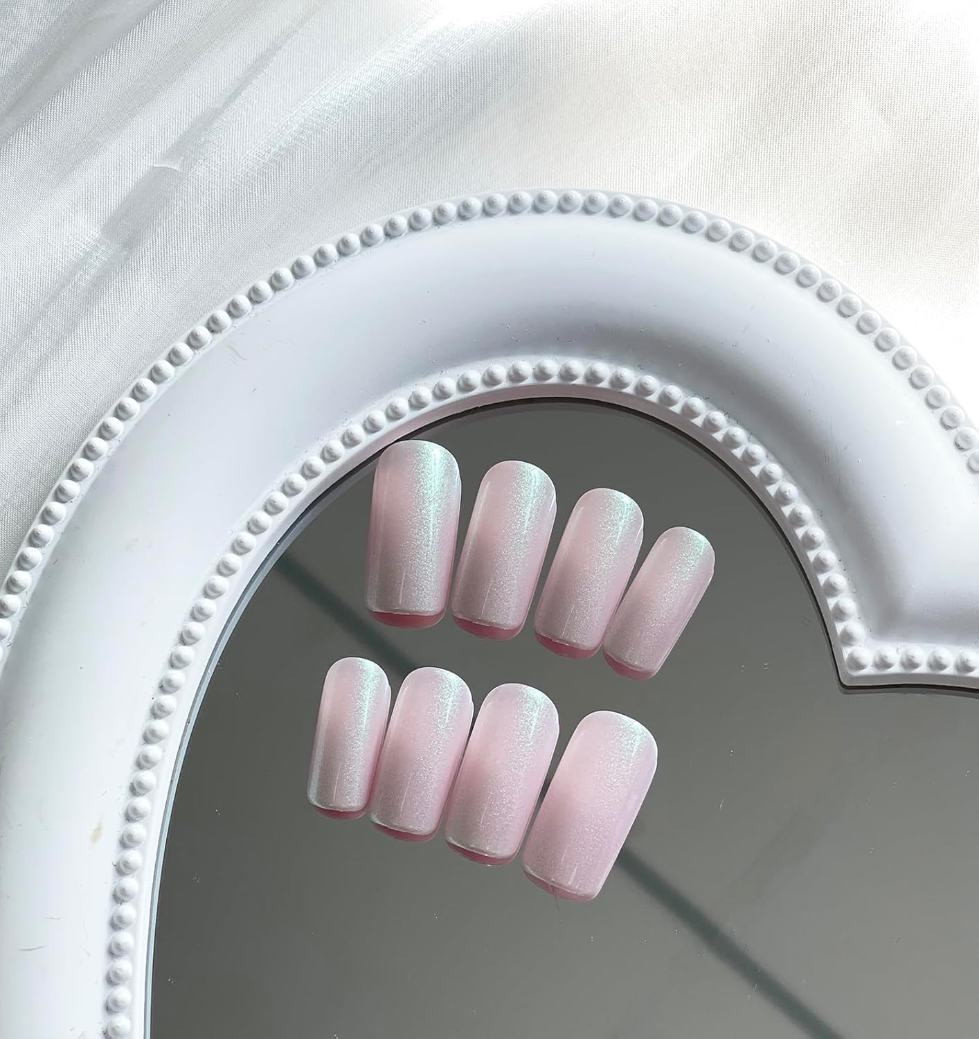 Uñas postizas SWEKKE cuadradas medianas con pegamento de uñas blancas brillantes con pegamento de uñas Aurora blanco brillante, uñas acrílicas,