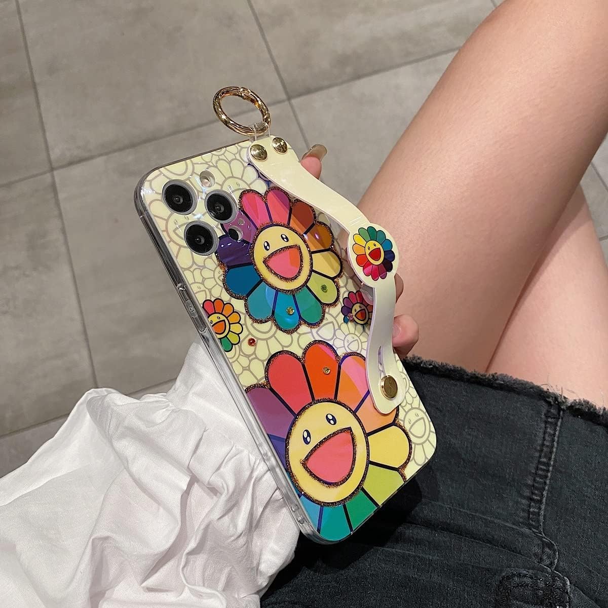 Funda para iPhone 15 Pro linda con correa de muñeca con función atril y purpurina de dibujos animados IMD de silicona TPU a prueba de golpes para