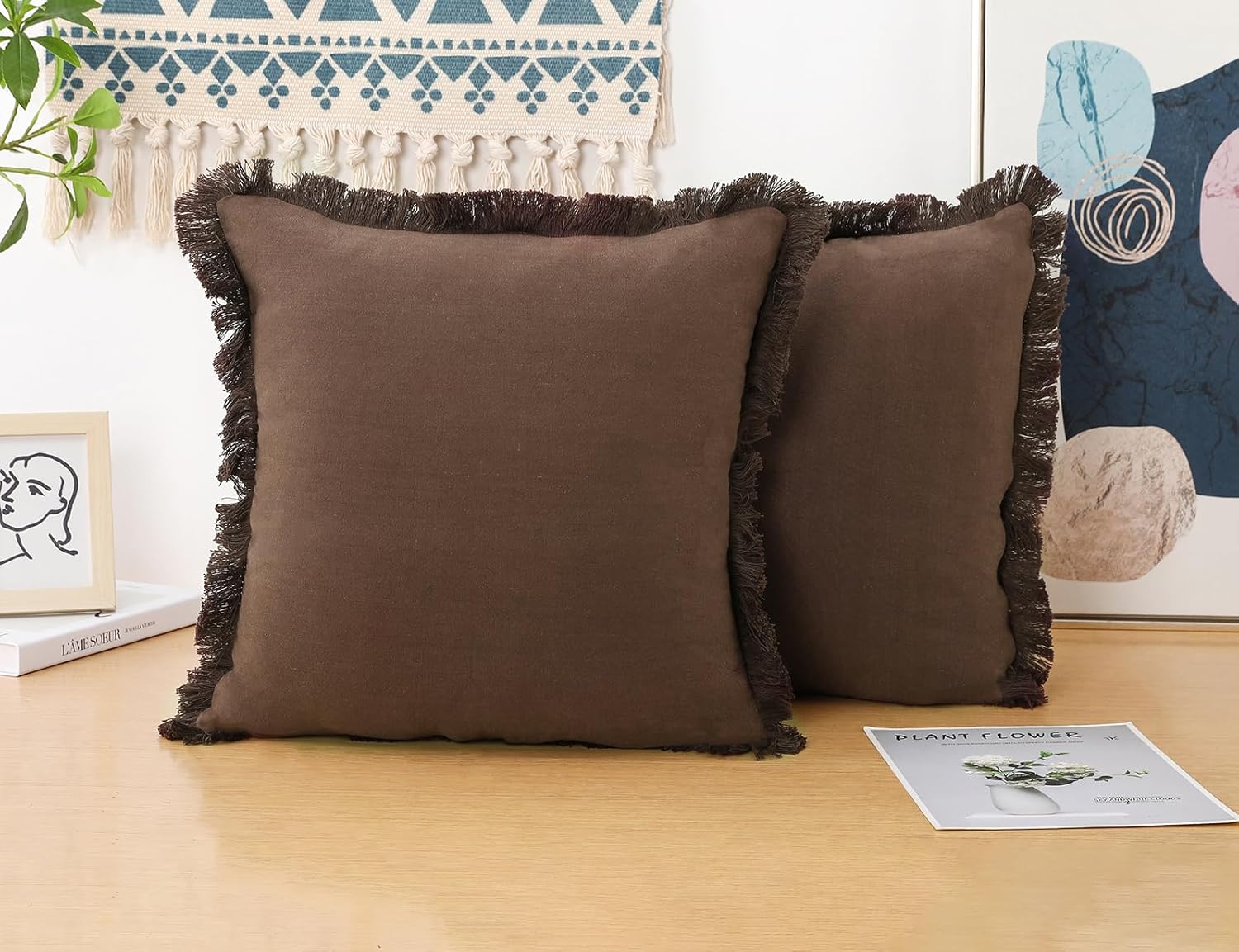 NUYECY Juego de 2 fundas de almohada de lino natural con flecos, fundas de almohada decorativas de color chocolate neutro con borlas elegantes de