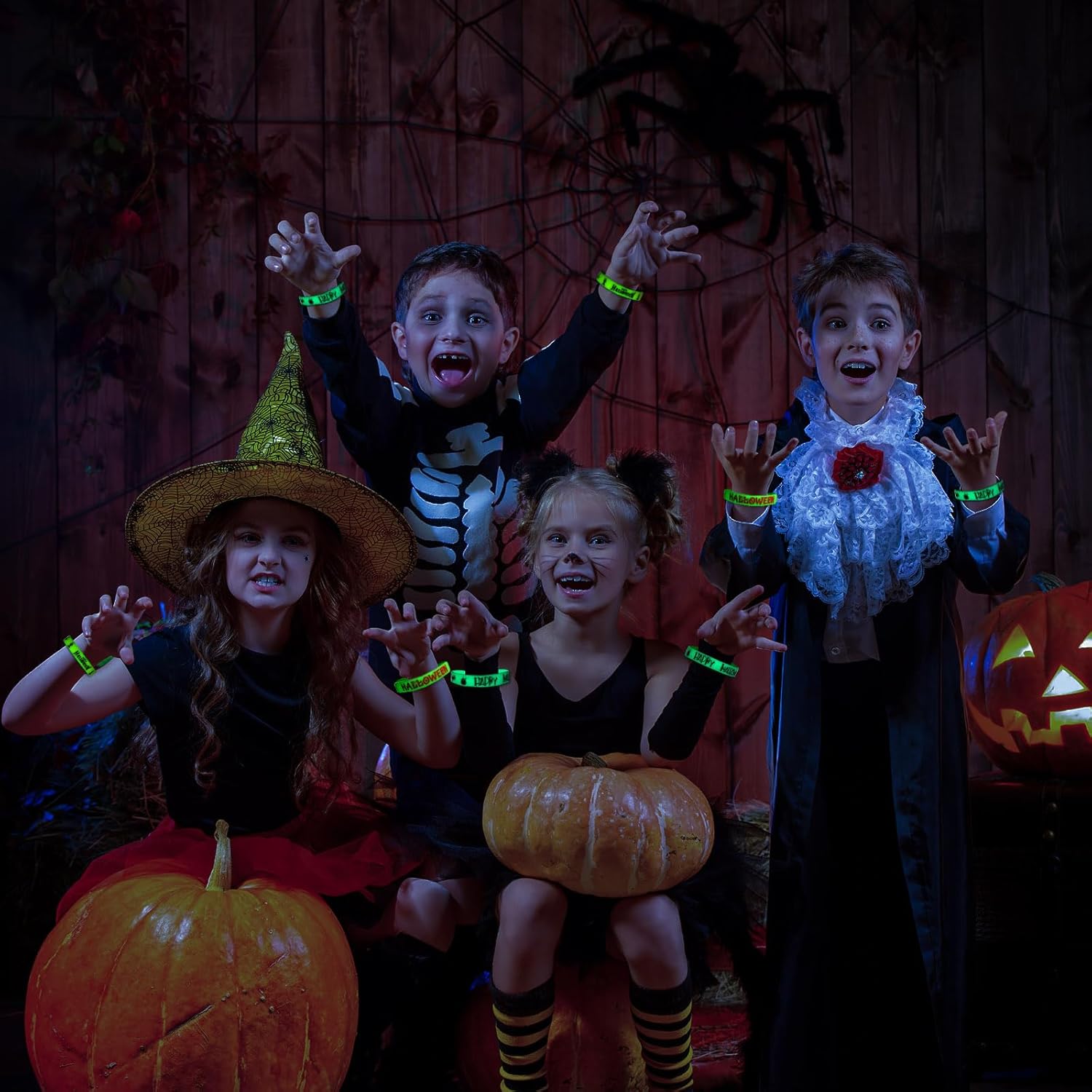 48 pulseras de silicona luminosas de Halloween, pulseras con patrones de calabaza que brillan en la oscuridad para Halloween, regalos de truco o
