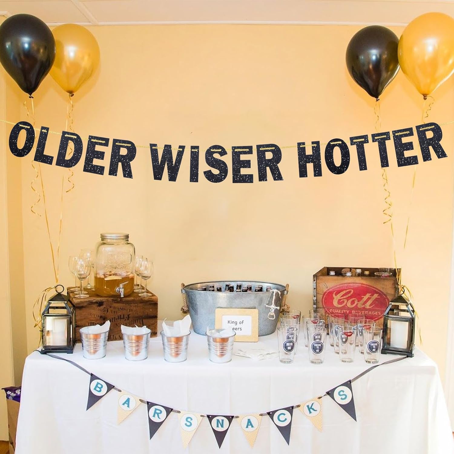 Cartel negro con purpurina para fiesta de cumpleaños con texto en inglés Older Wiser Hotter, divertida guirnalda de decoraciones de fiesta de