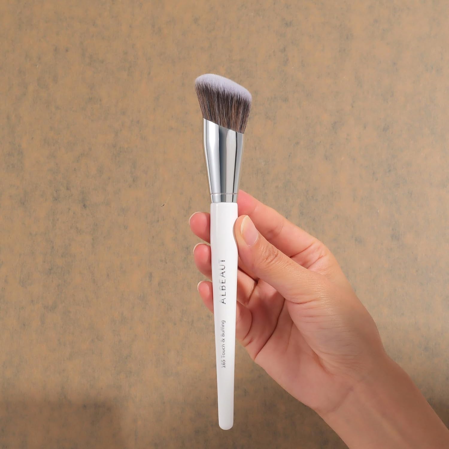 Brocha para base, pincel en ángulo para maquillaje líquido, crema y polvo, brochas de maquillaje de calidad profesional para un contorno de acabado