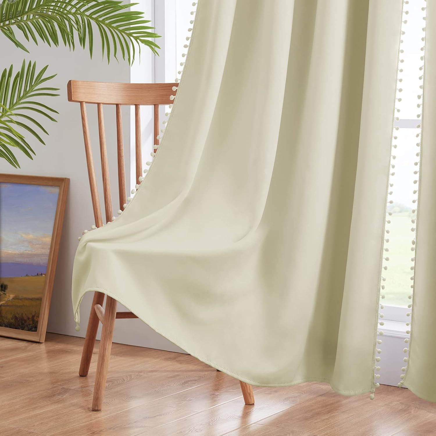 HOMEIDEAS Cortinas opacas beige con pompones de 52 x 63 pulgadas, cortinas color marfil para niños, cuarto de bebé, cortinas de oscurecimiento de