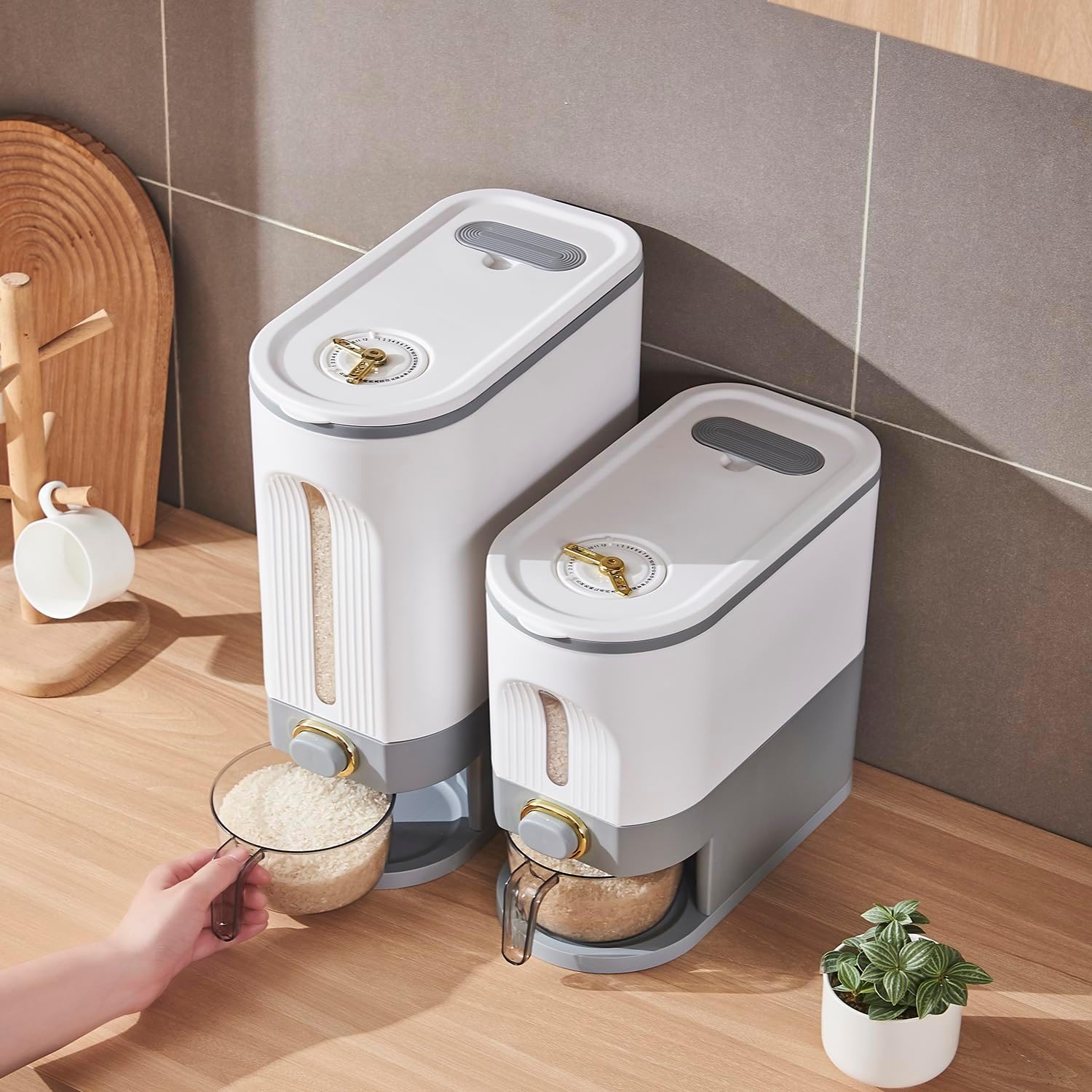 Sooyee Dispensador de arroz de 22 libras, contenedor de grano grande con tapa, cilindro de medición a prueba de humedad, cubo dispensador de