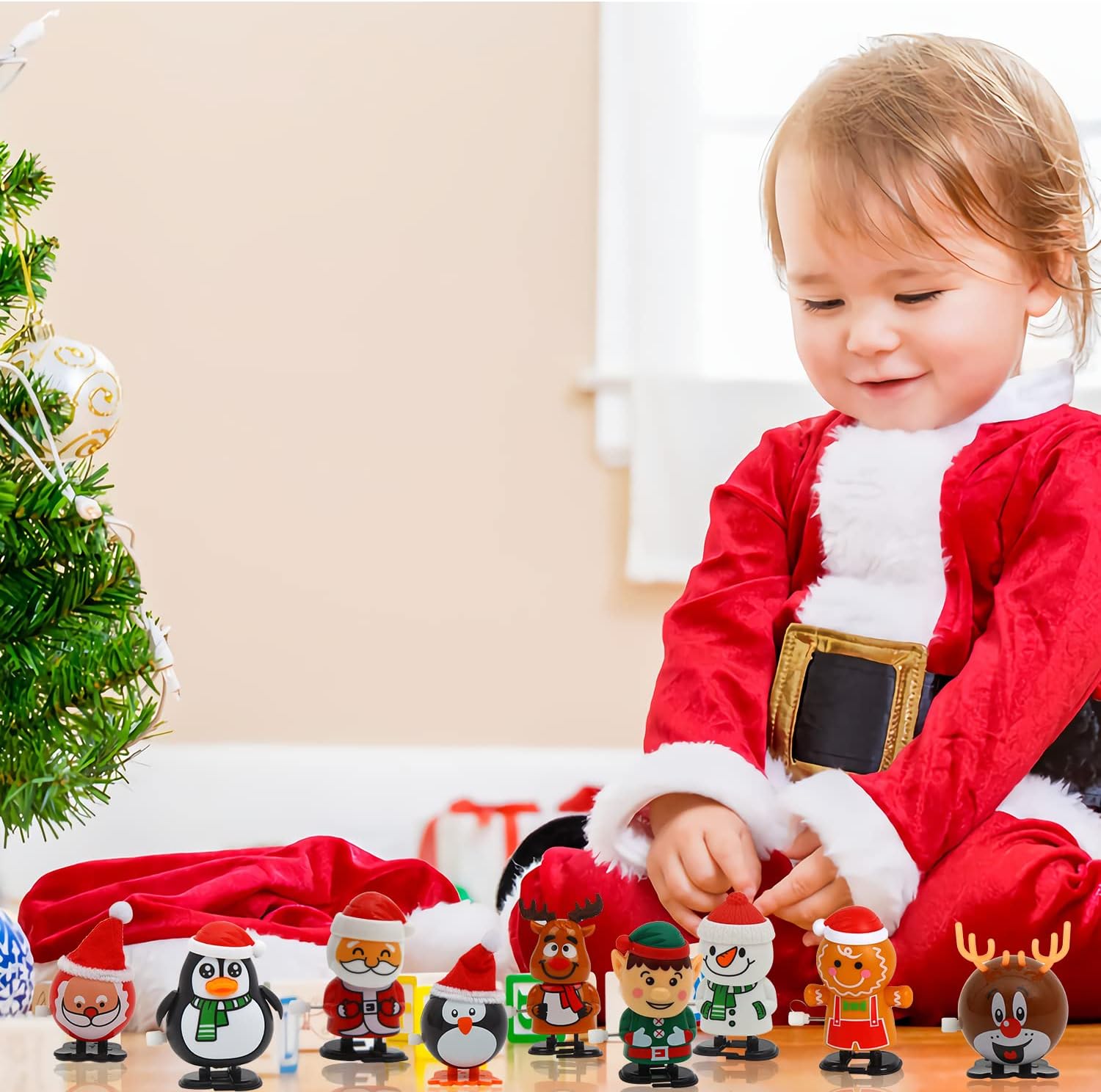 CCINEE 12 paquetes de juguetes de Navidad para decoración de Navidad, juguetes de relojería, rellenos de calcetines para fiesta de Navidad, relleno