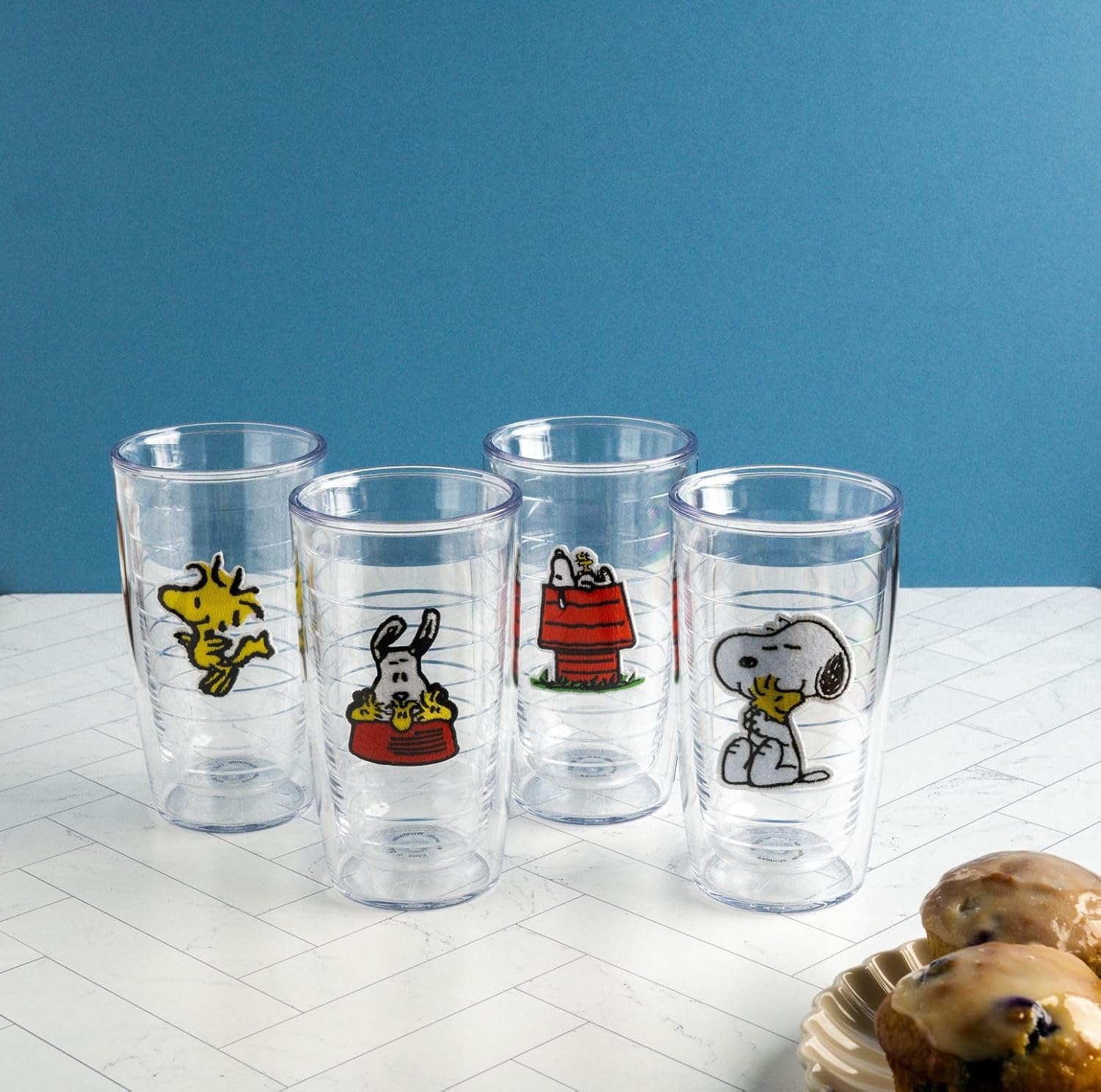 Tervis Peanuts Best Buddies Collection Snoopy Woodstock House – Vaso aislado de doble pared fabricado en Estados Unidos, vaso de viaje mantiene las