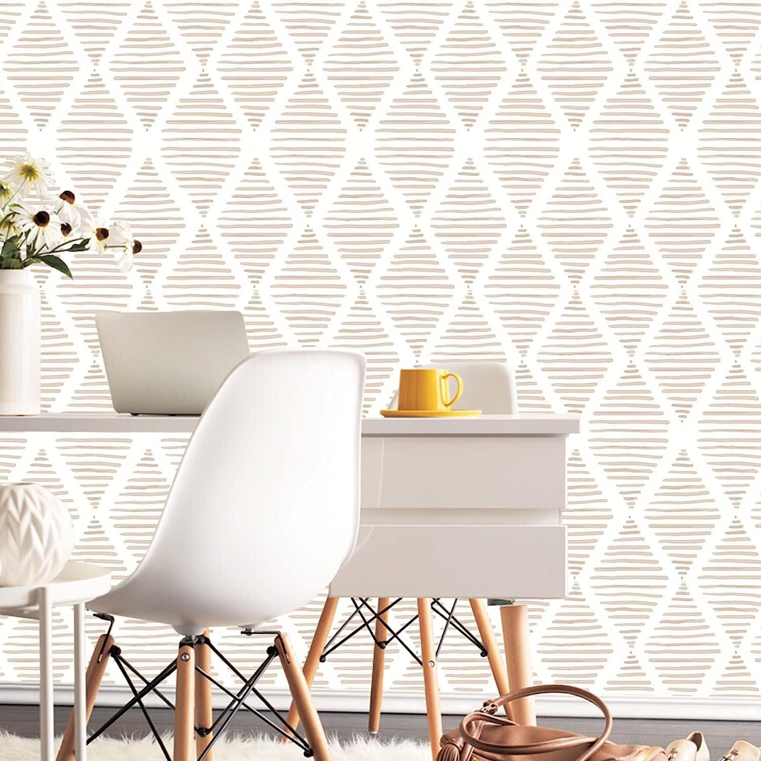 Yun-aeon Papel tapiz de rayas blancas y beige, 17.7 x 240 pulgadas, moderno papel de contacto de diamante geométrico extraíble, papel tapiz