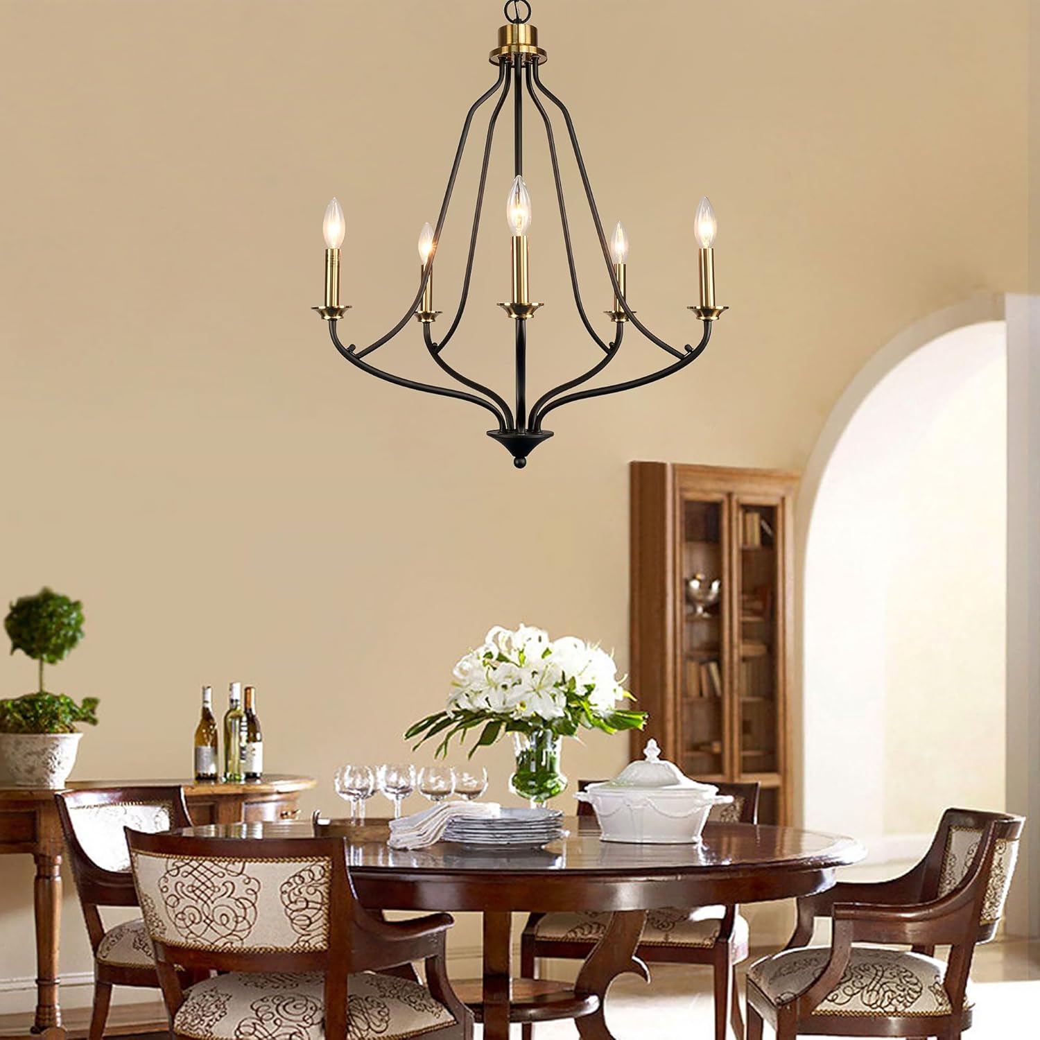 Candelabro de 5 luces color negro mate y latón, 25 pulgadas, color dorado cepillado, iluminación colgante moderna para isla de cocina, comedor y