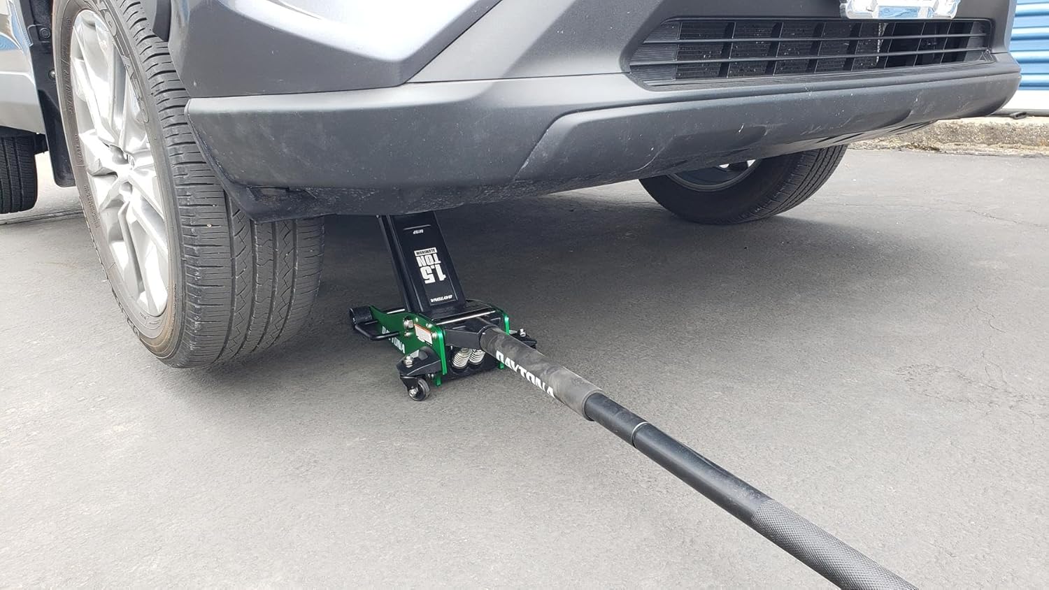 Professional Racing Gato de piso de aluminio de perfil bajo 1.5 toneladas (3,000 libras) Daytona, verde y negro