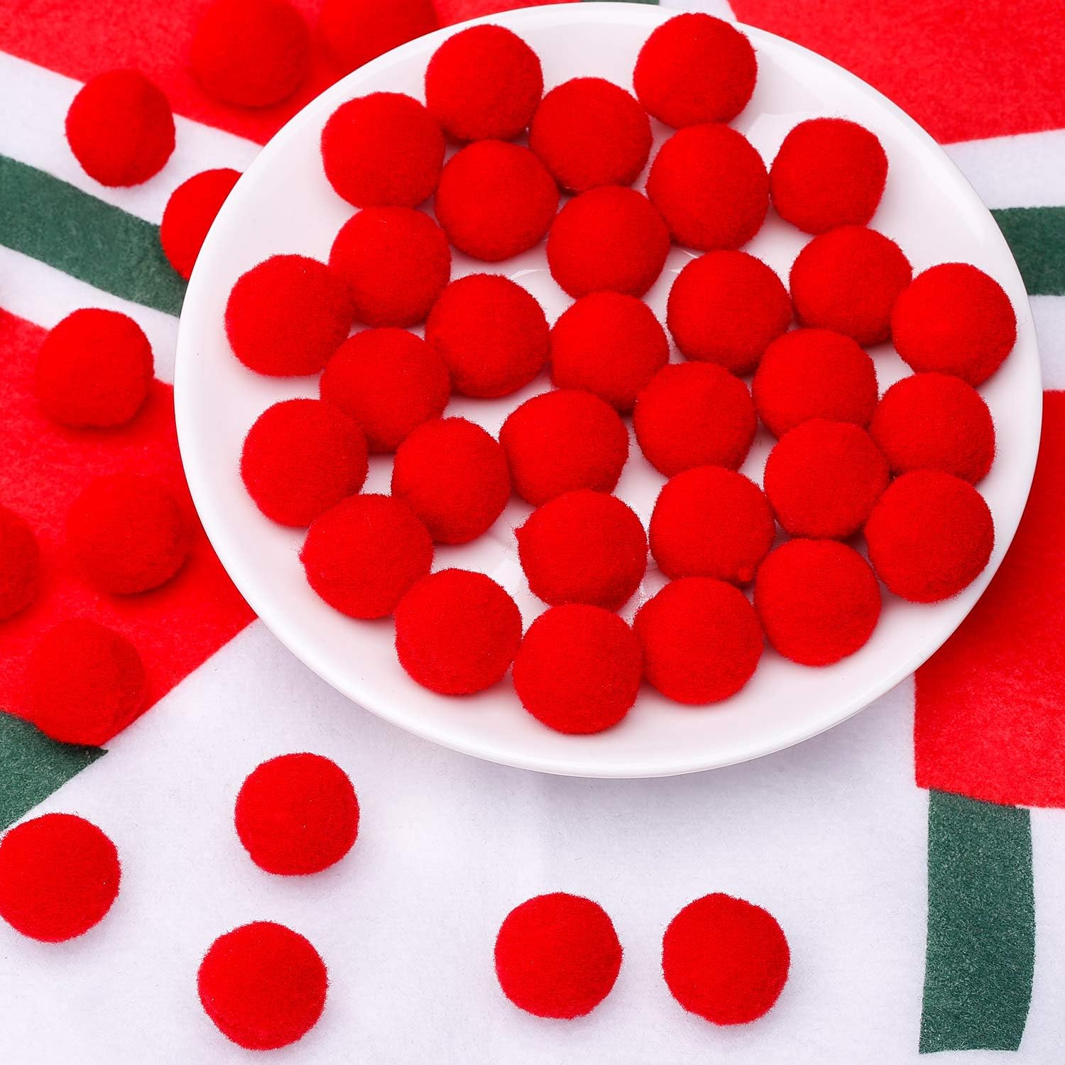 Boao 200 pompones rojos para Halloween, esponjosos, para manualidades, renos, para Navidad, manualidades (0.8 pulgadas)