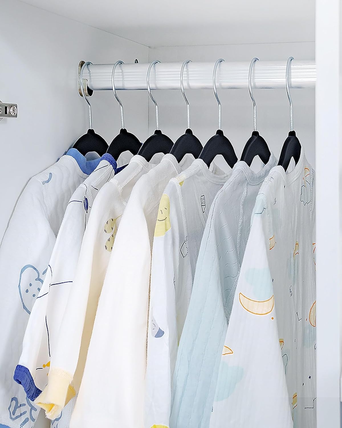 CCS01B50 – Perchas para ropa de bebé para armarios, perchas de terciopelo para niños, perchas antideslizantes para ahorrar espacio, 11.5 pulgadas,