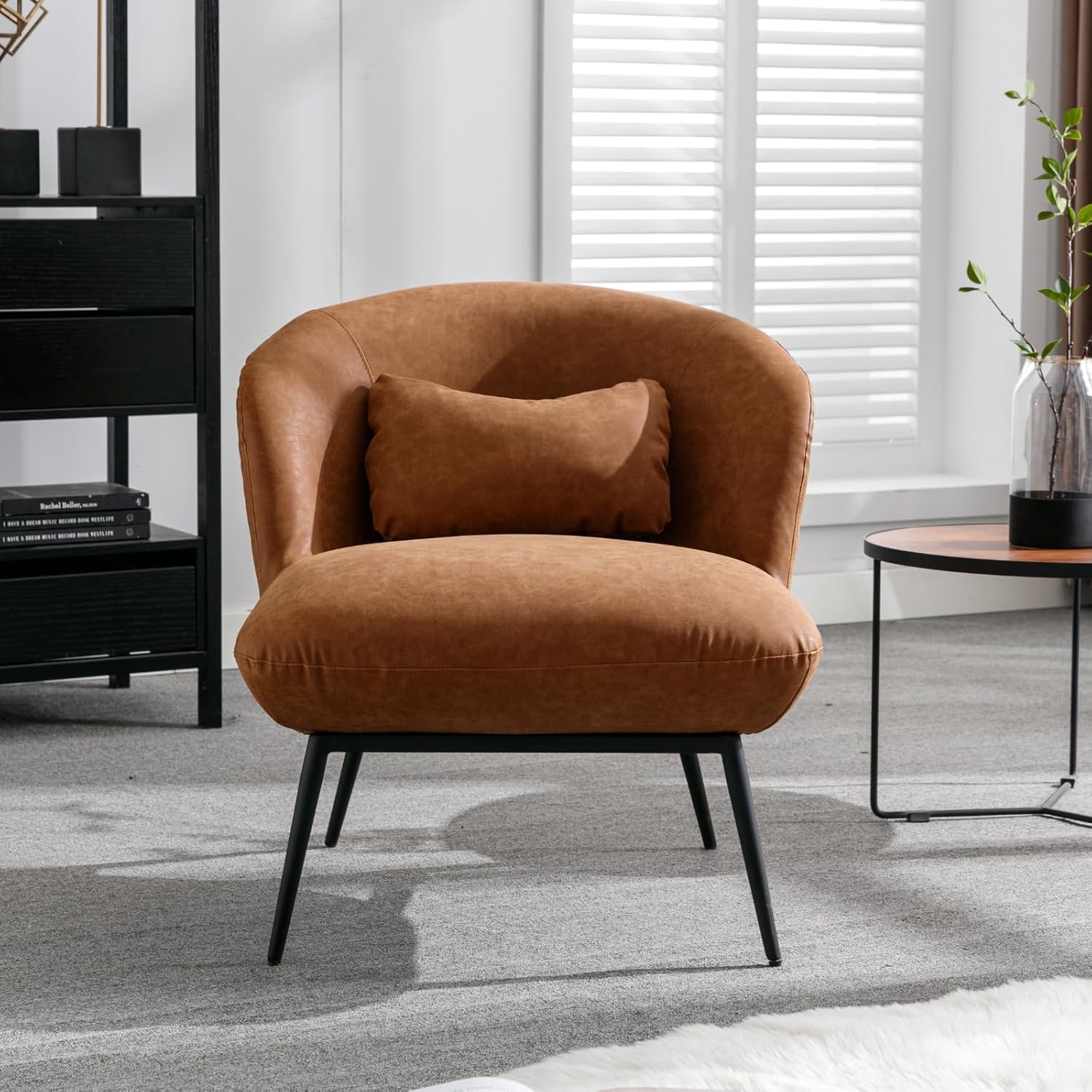 LukeAlon Sofá individual de piel sintética, moderna silla tapizada con patas de metal y almohada, bonita silla de sala de estar, silla de asiento